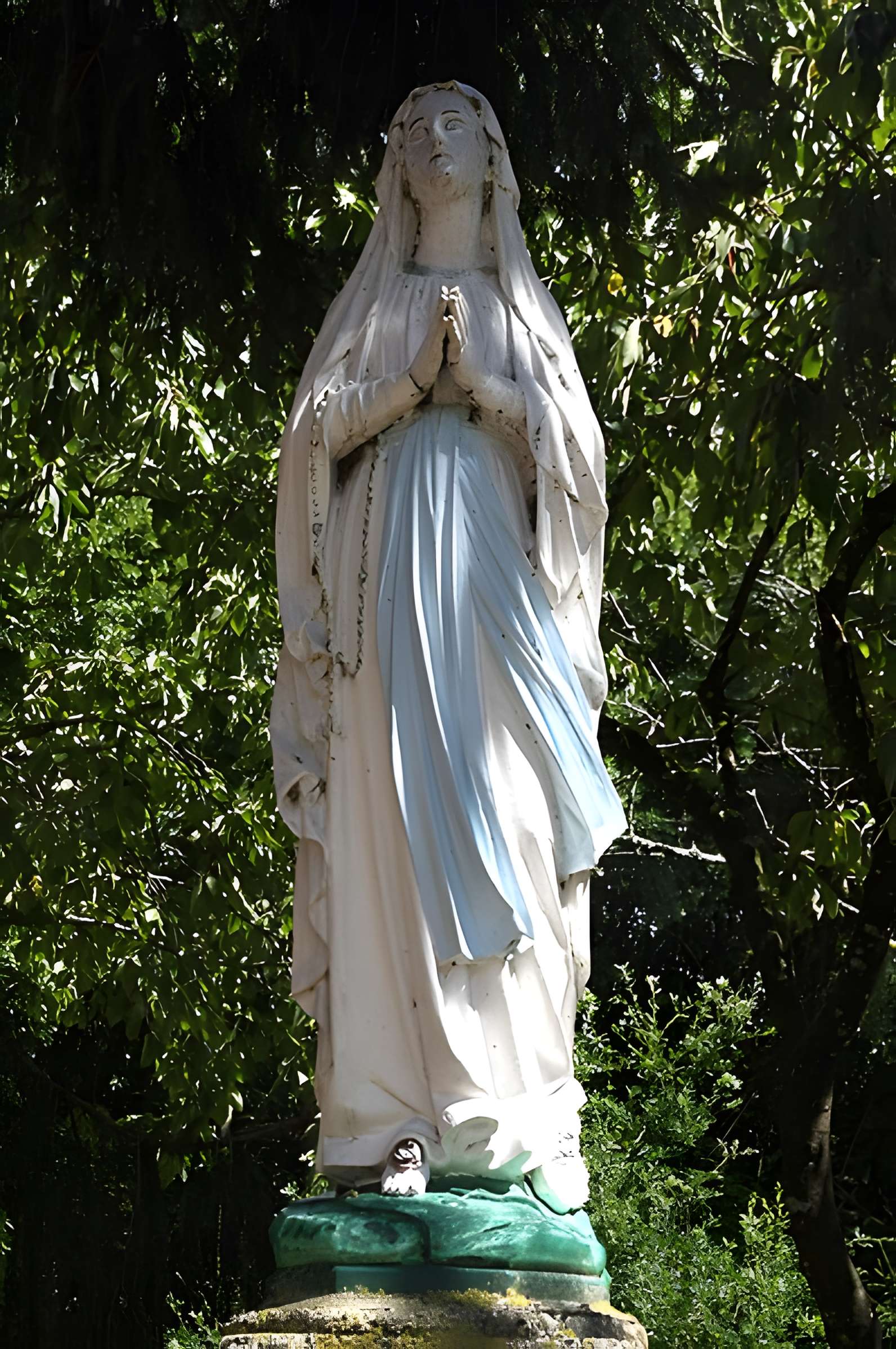 Église Saint-Étienne de Piégut-Pluviers