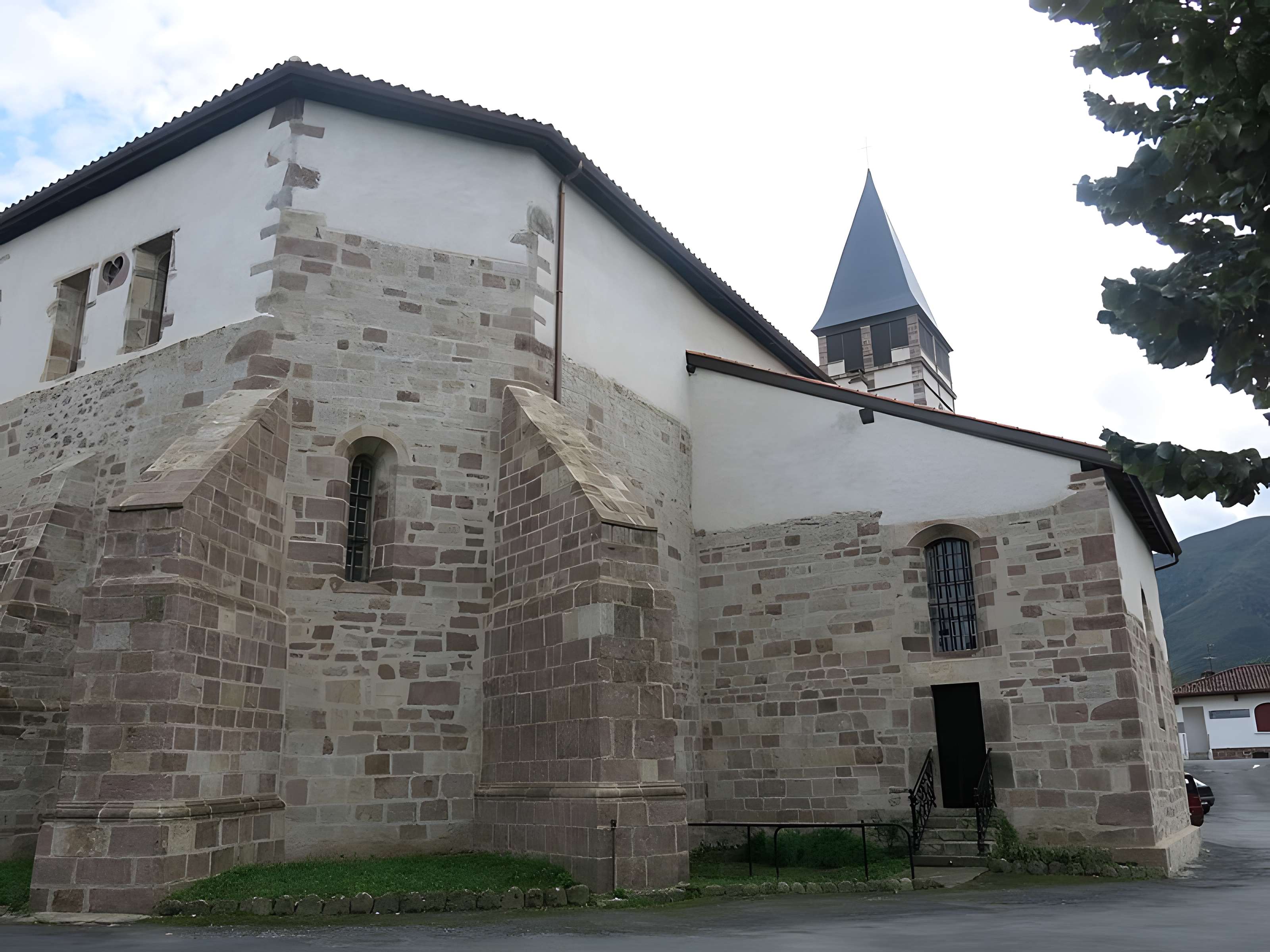 Église Saint-Étienne de Saint-Étienne-de-Baïgorry