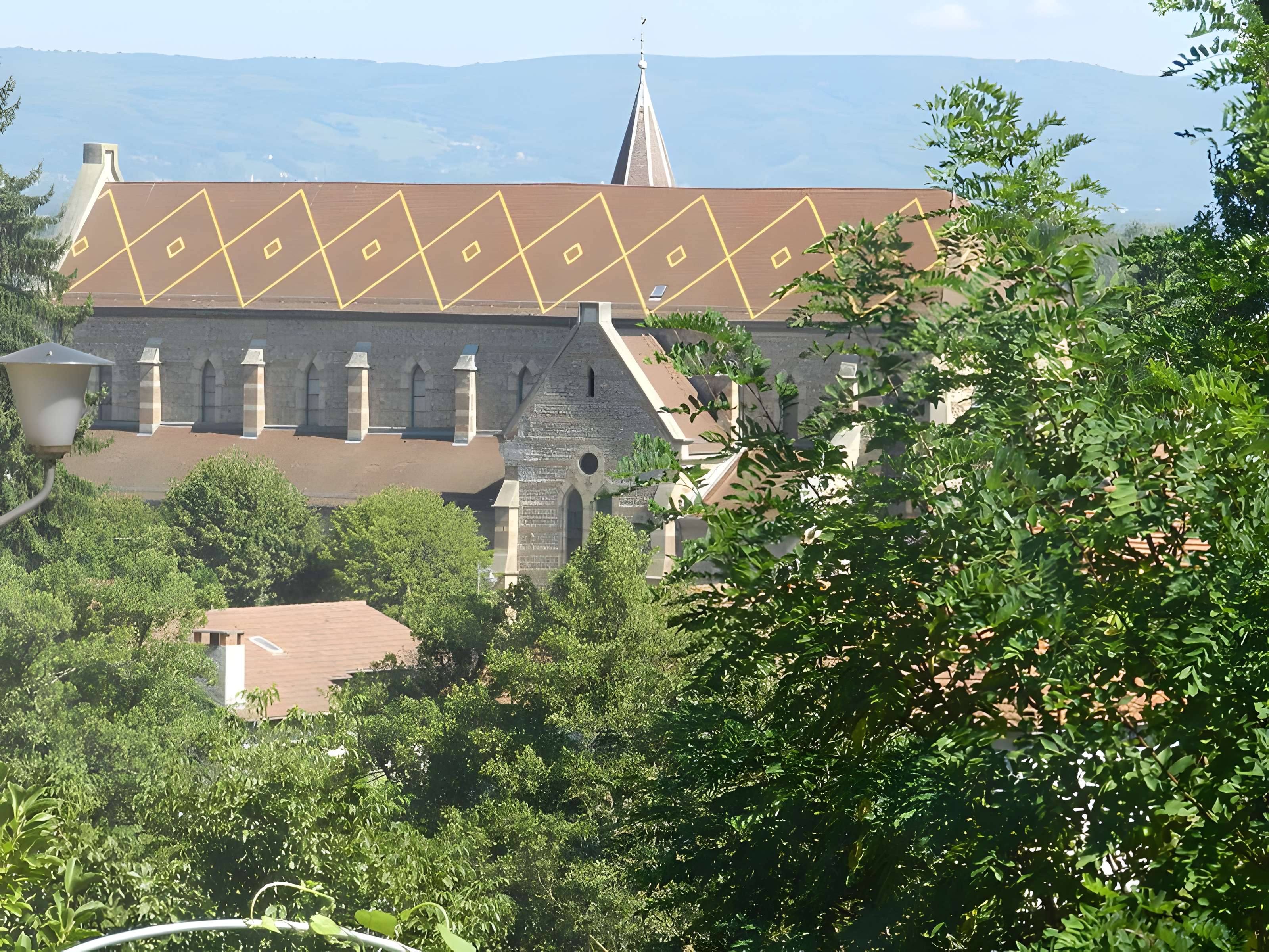 Église Saint-Étienne de Saint-Étienne-de-Saint-Geoirs 