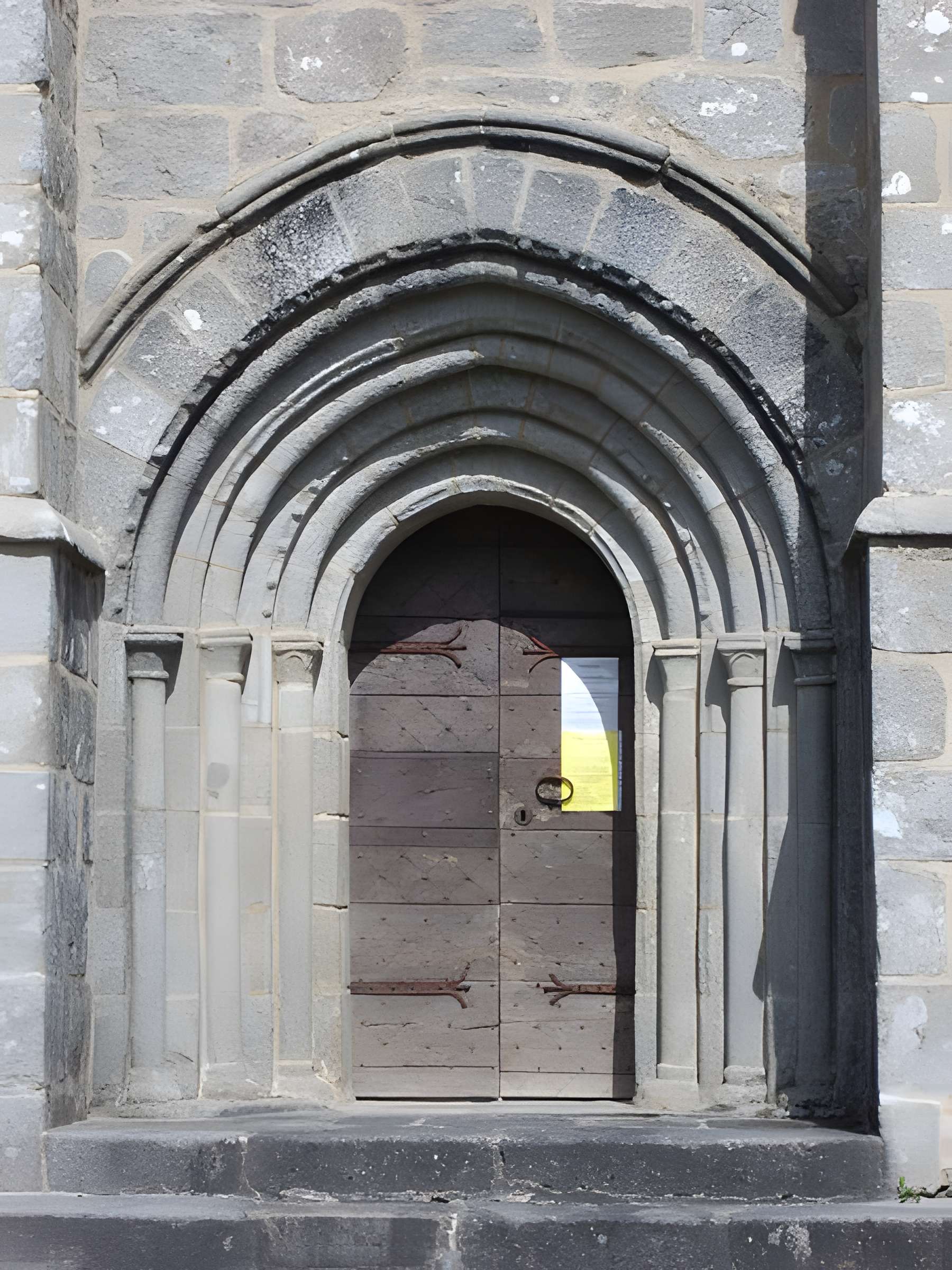 Église Saint-Étienne de Saint-Étienne-la-Geneste