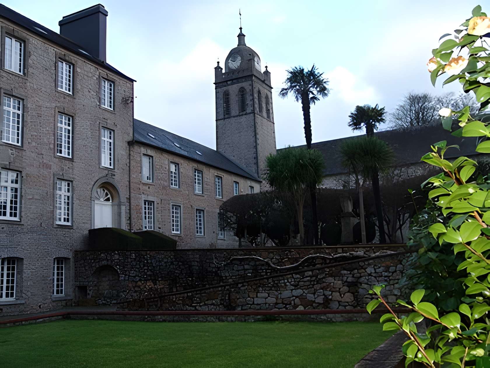 Abbaye Notre Dame de Grâce de Bricquebec 