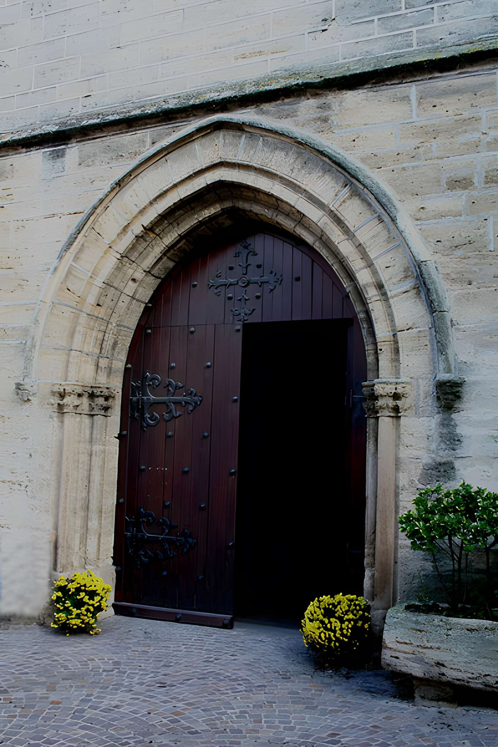Église Saint-Étienne de Valros