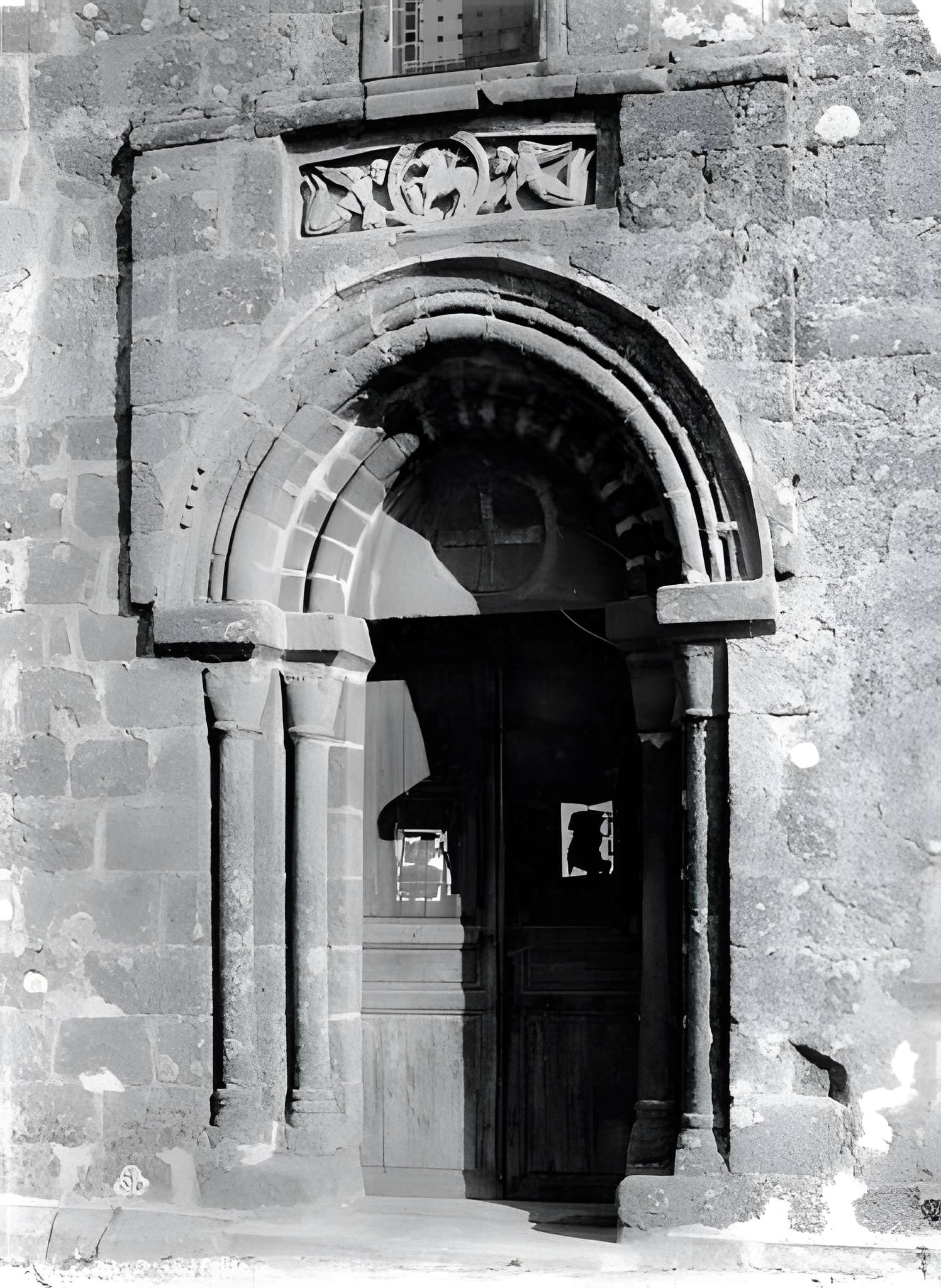 Église Saint-Étienne d'Esse