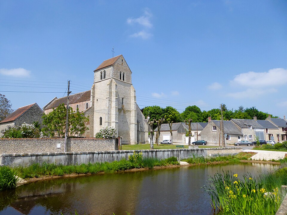 Église Saint-Étienne-et-Sainte-Madeleine de Puiset
