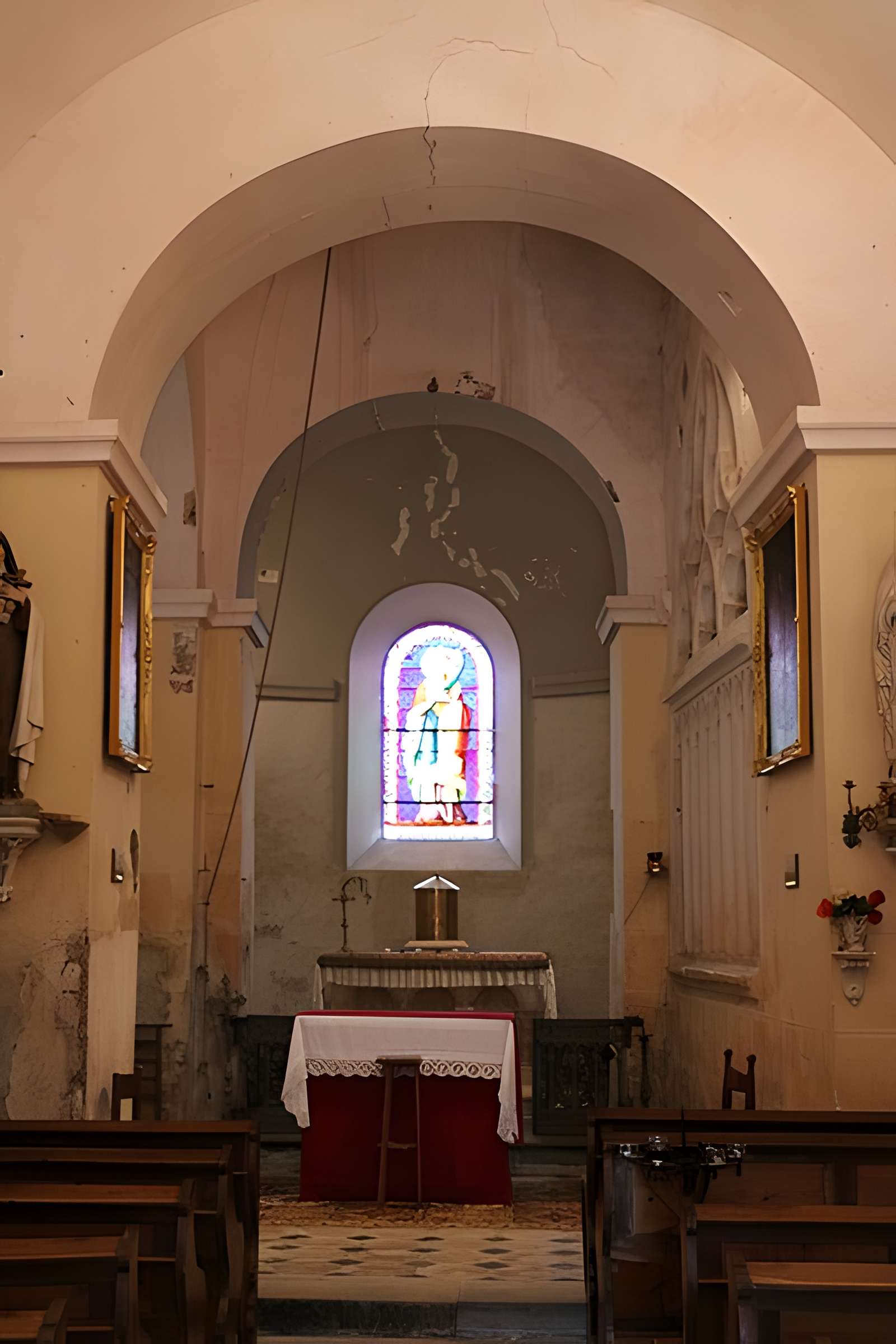 Église Saint-Eusèbe de Saint-Huruge