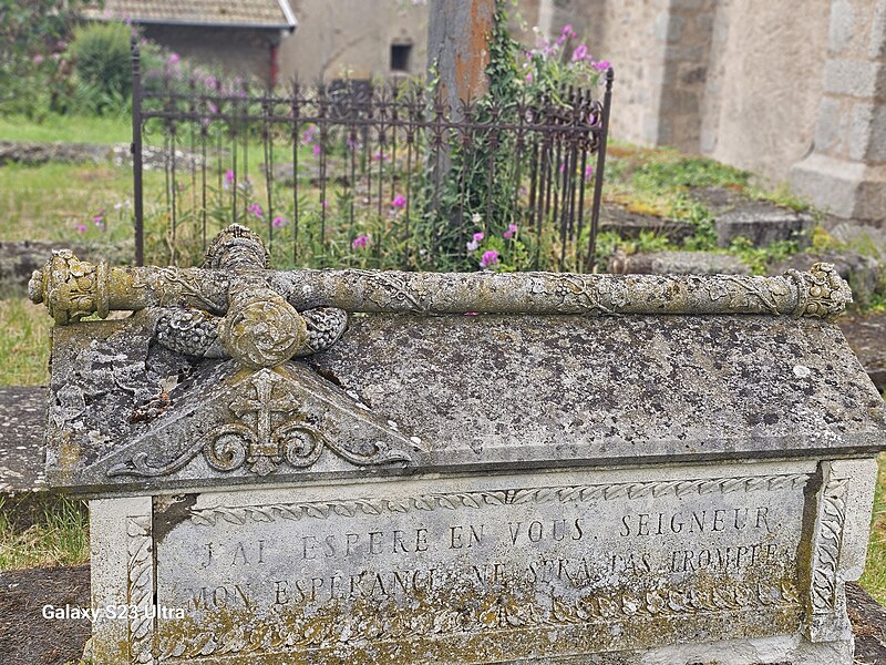 Église Saint-Eustache de Saint-Haon-le-Châtel
