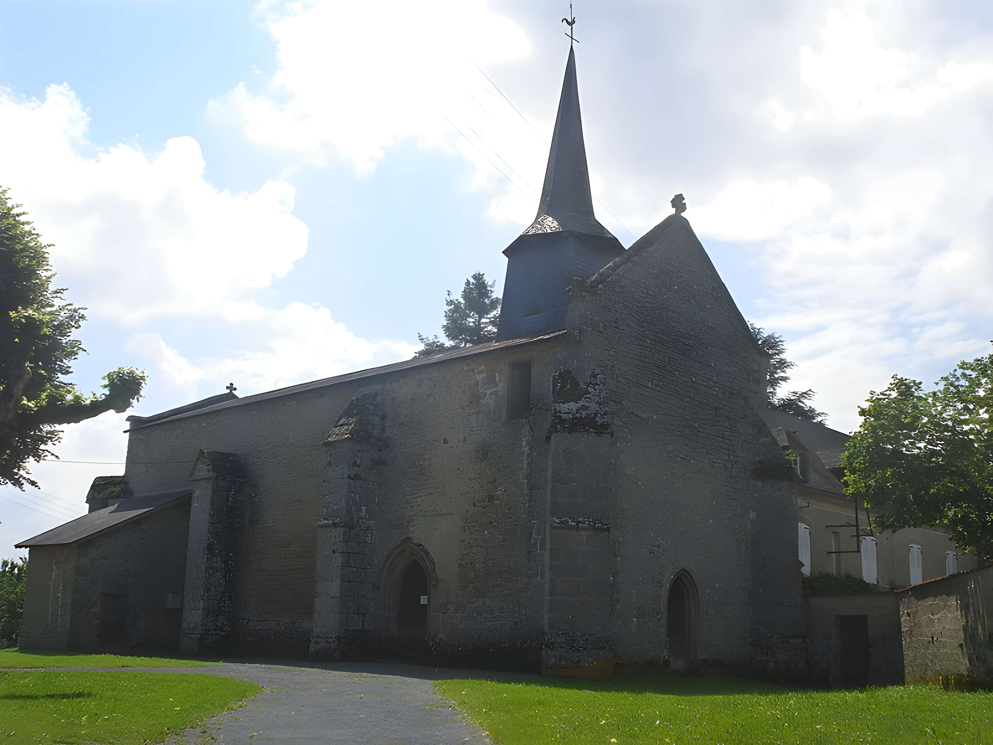 Église Saint-Eutrope d'Arrènes