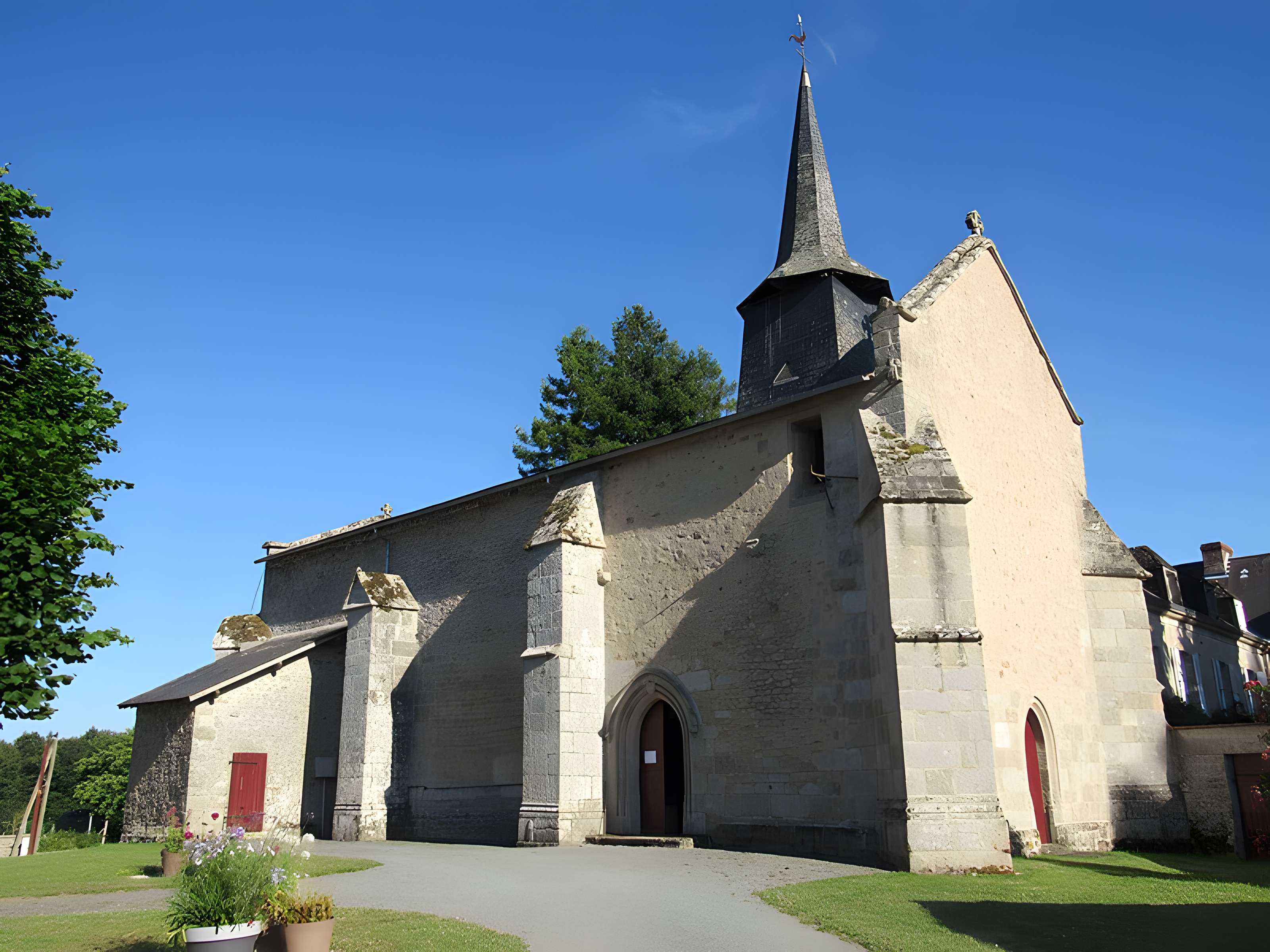 Église Saint-Eutrope d'Arrènes