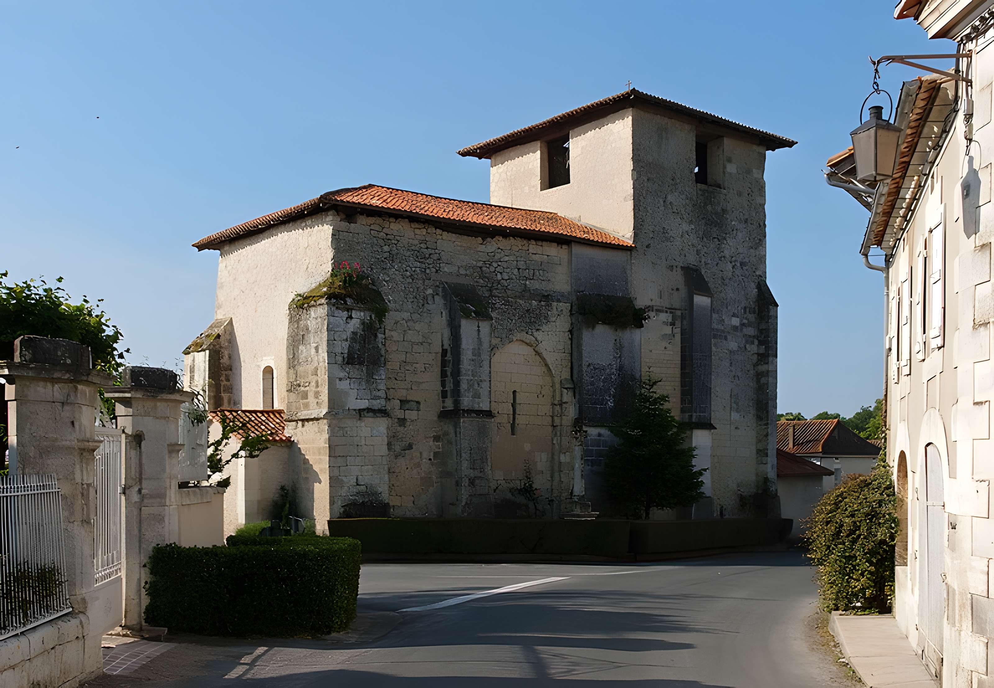 Église Saint-Eutrope de Lusignac