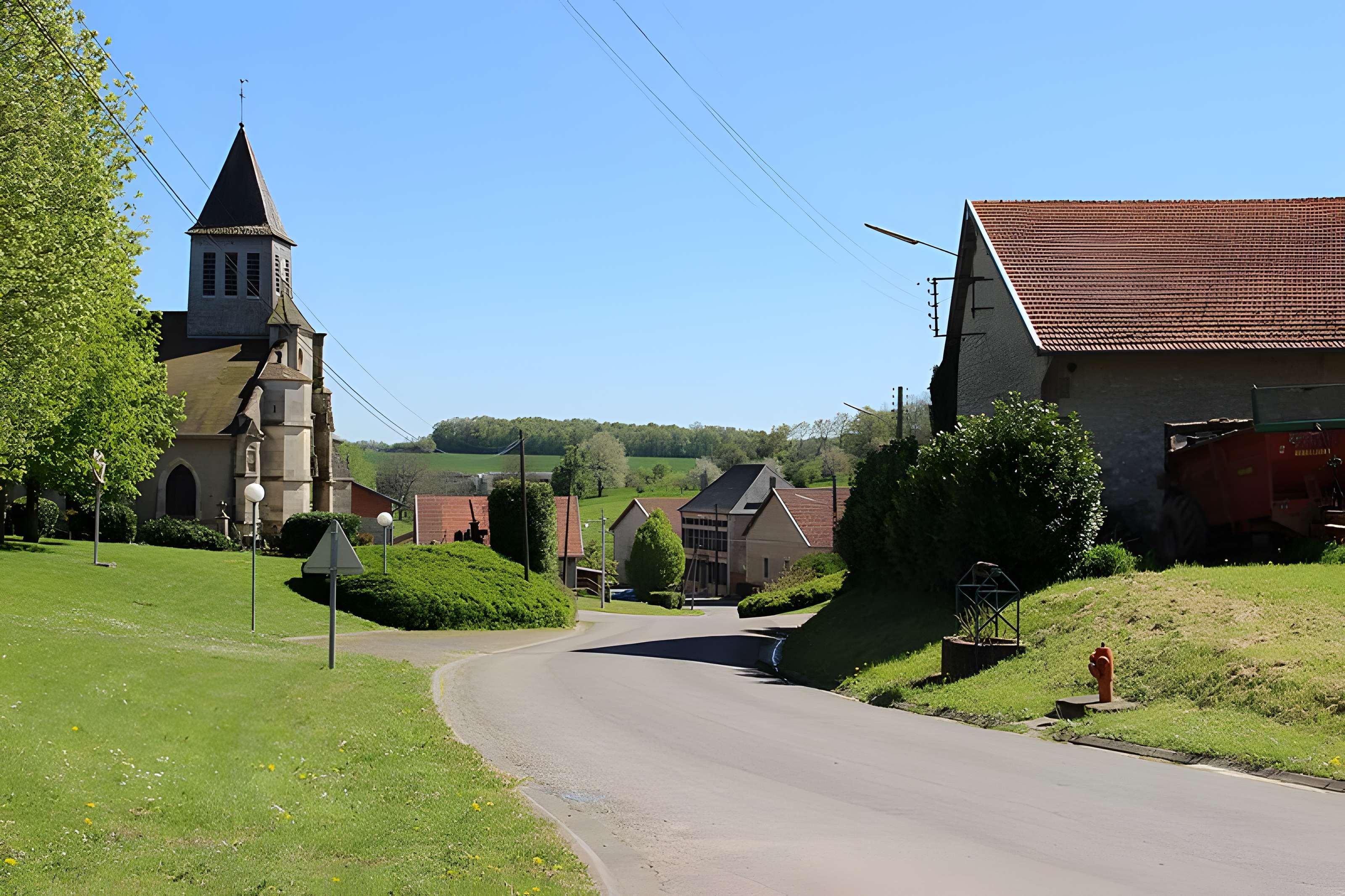 Eglise et cimetière l'entourant