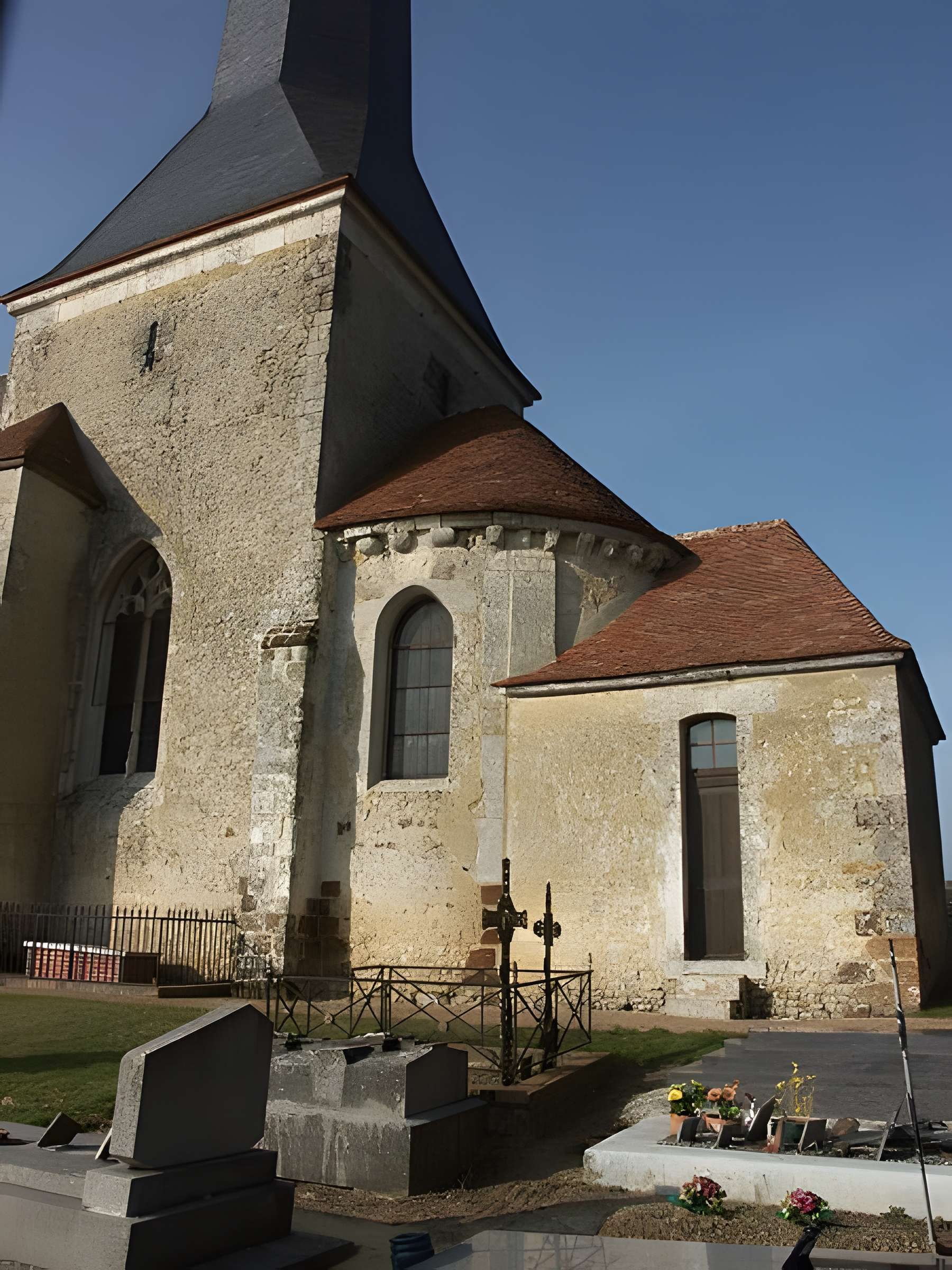 Église Saint-Évroult de Champs
