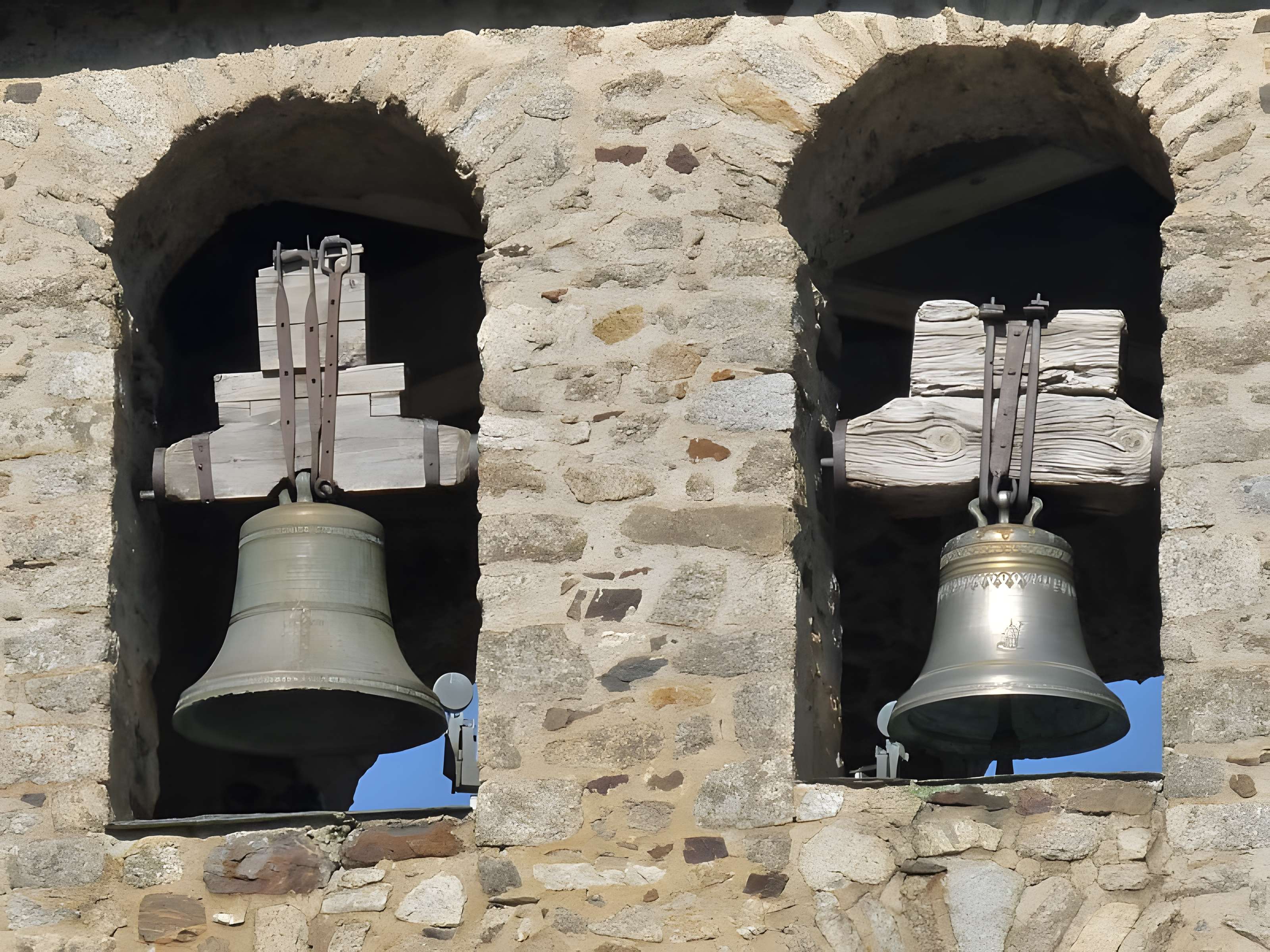 Église Saint-Félix et Saint-Armengol d'Ayguatébia