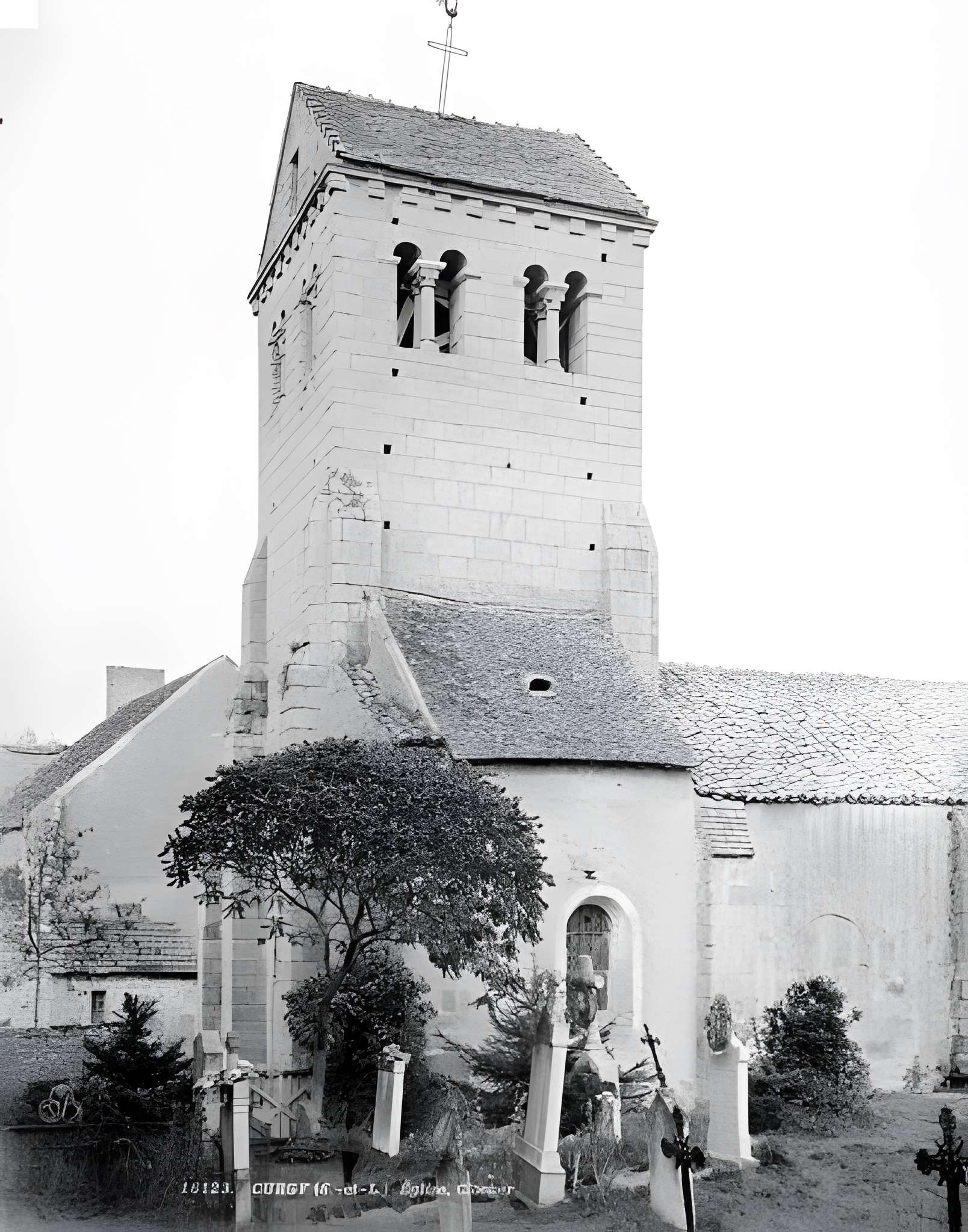 Église Saint-Ferréol de Curgy