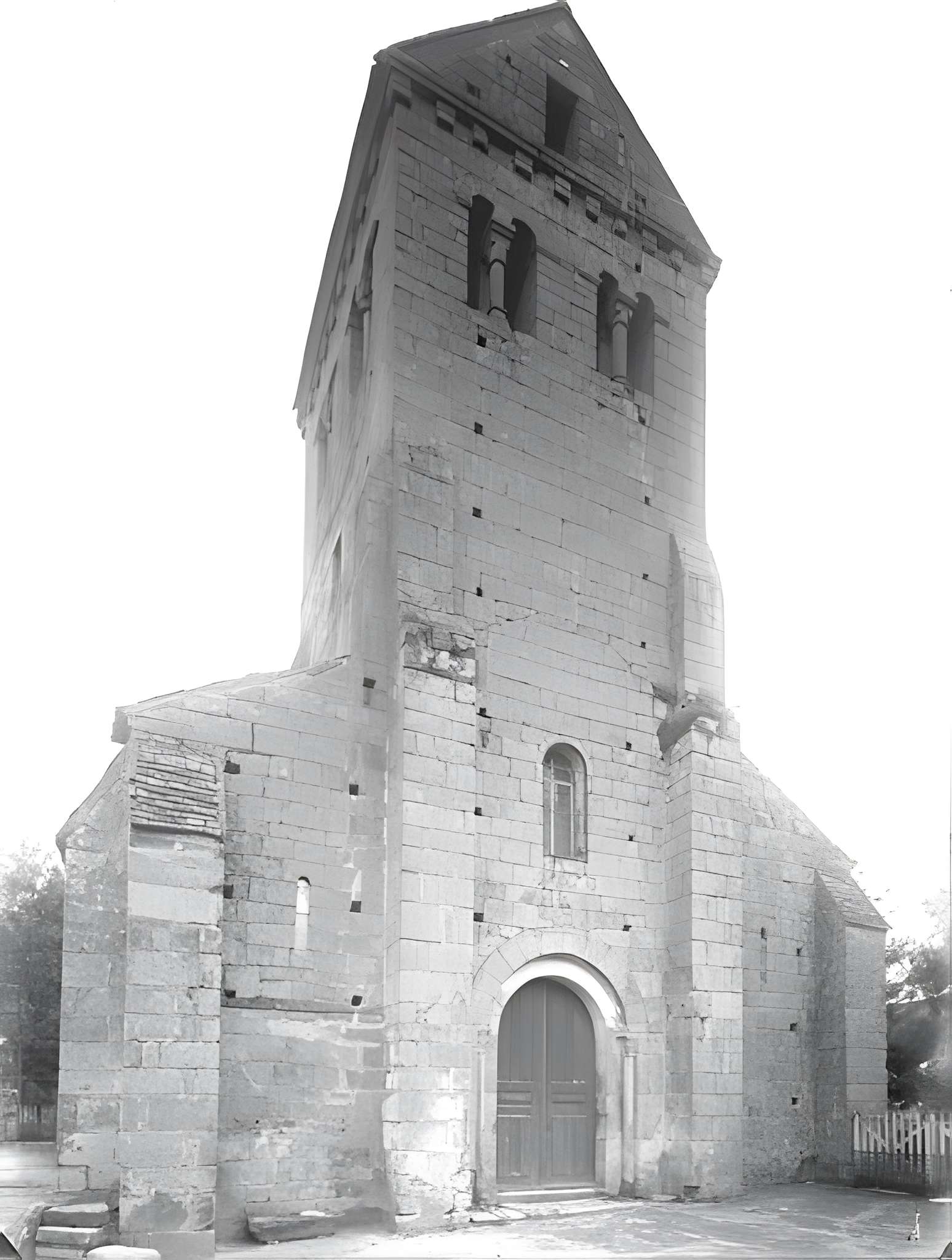 Église Saint-Ferréol de Curgy
