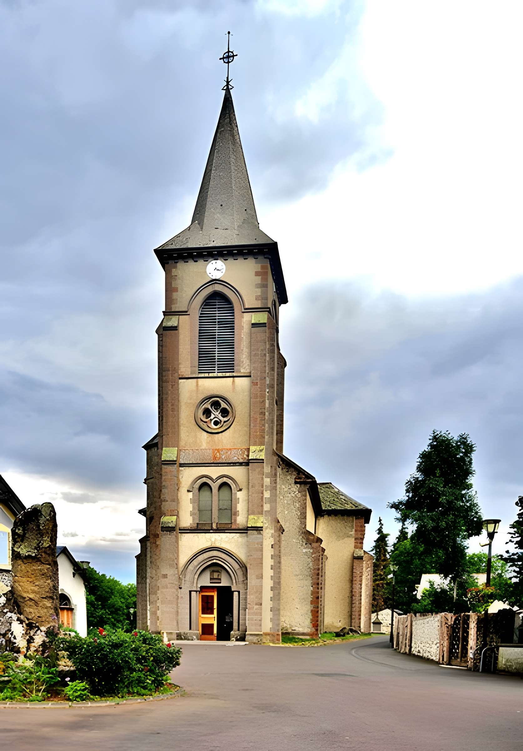 Église Saint-Ferréol de Murol