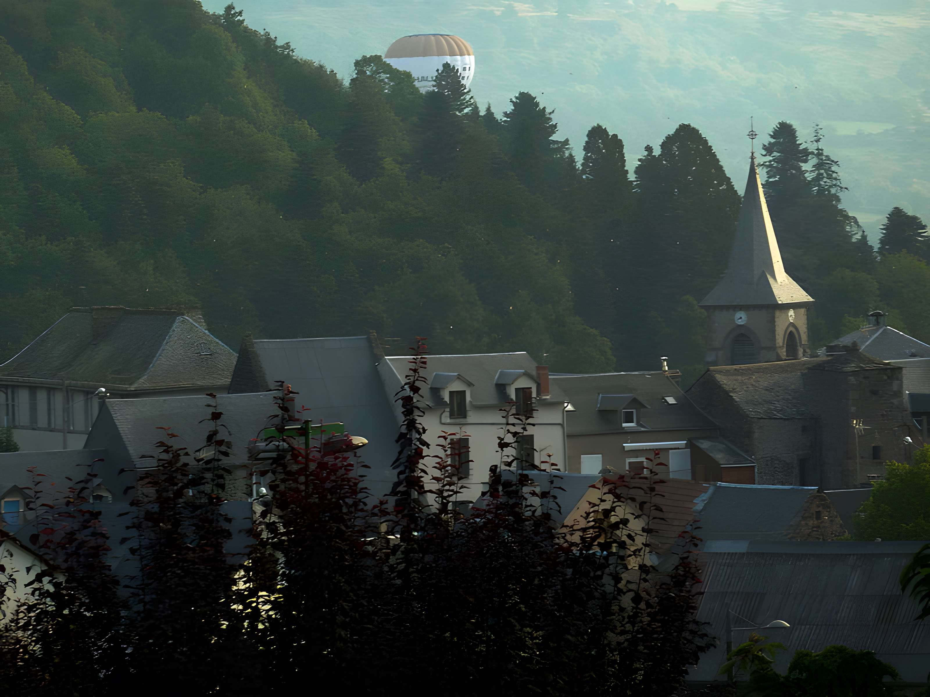 Église Saint-Ferréol de Murol