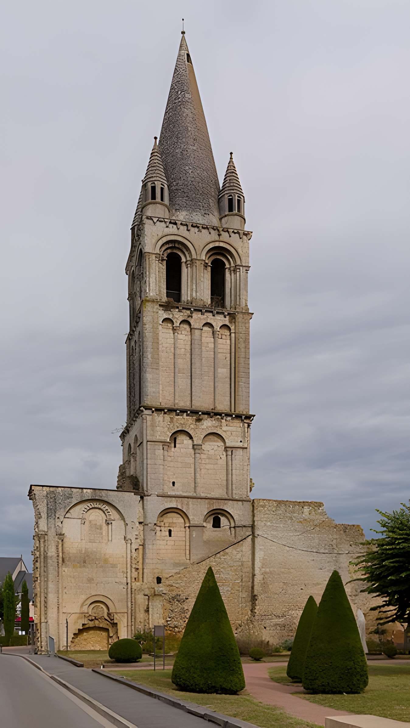 Abbaye Notre-Dame de Déols