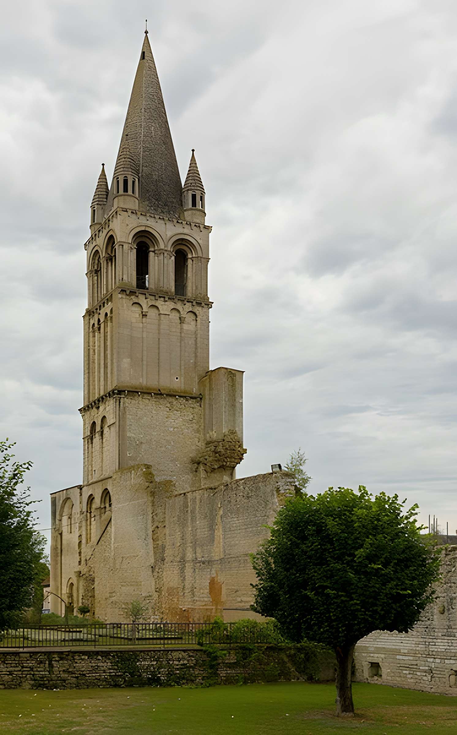Abbaye Notre-Dame de Déols