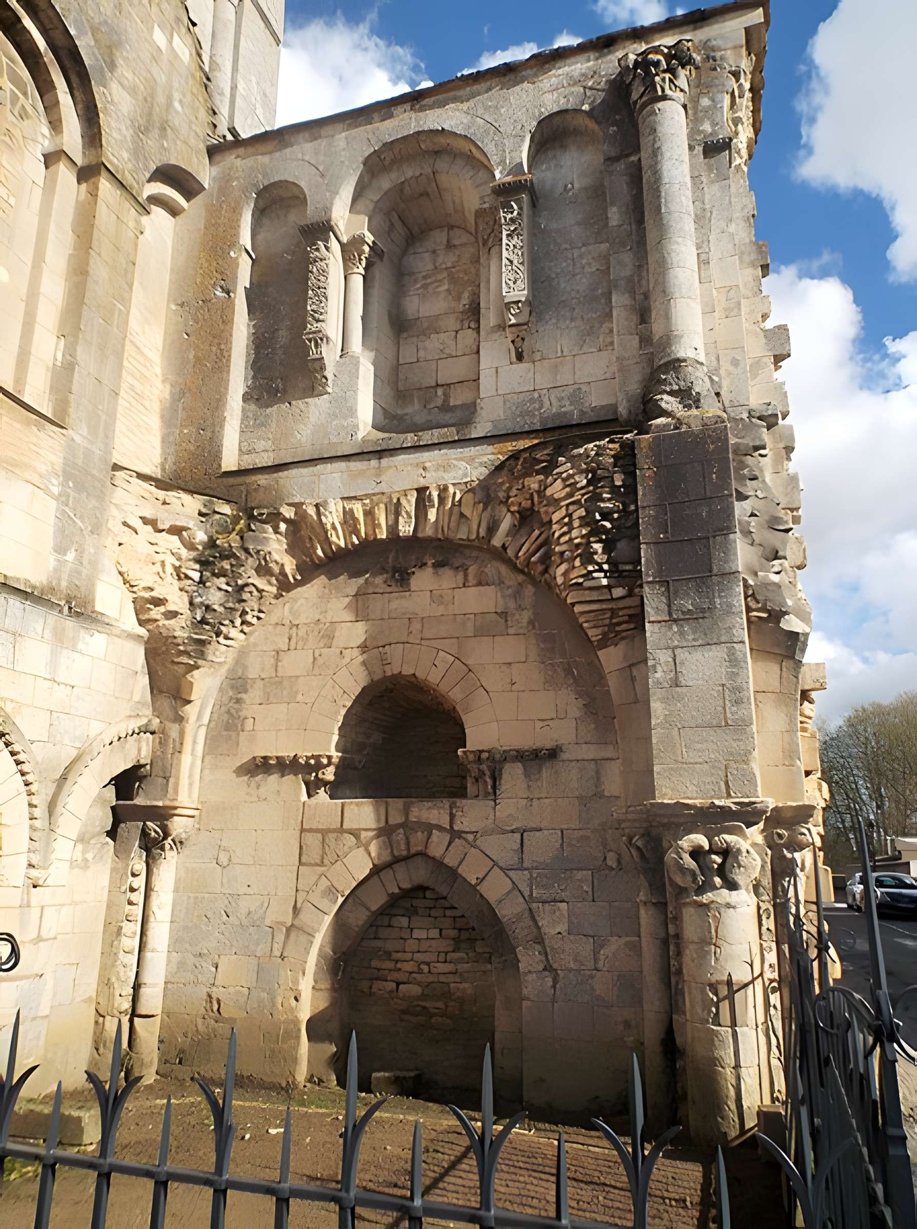 Abbaye Notre-Dame de Déols