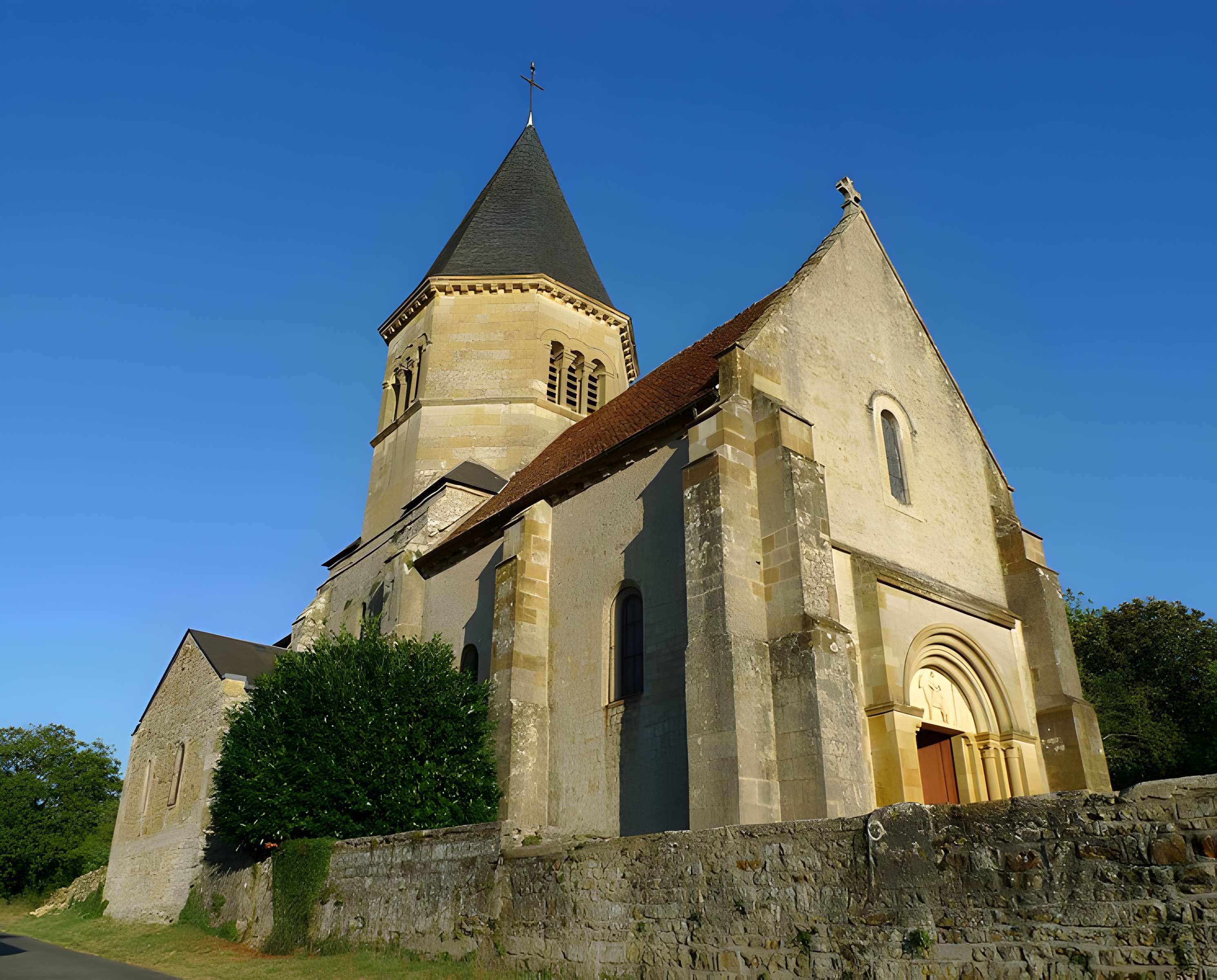 Église Saint-Fiacre d'Ourouër 