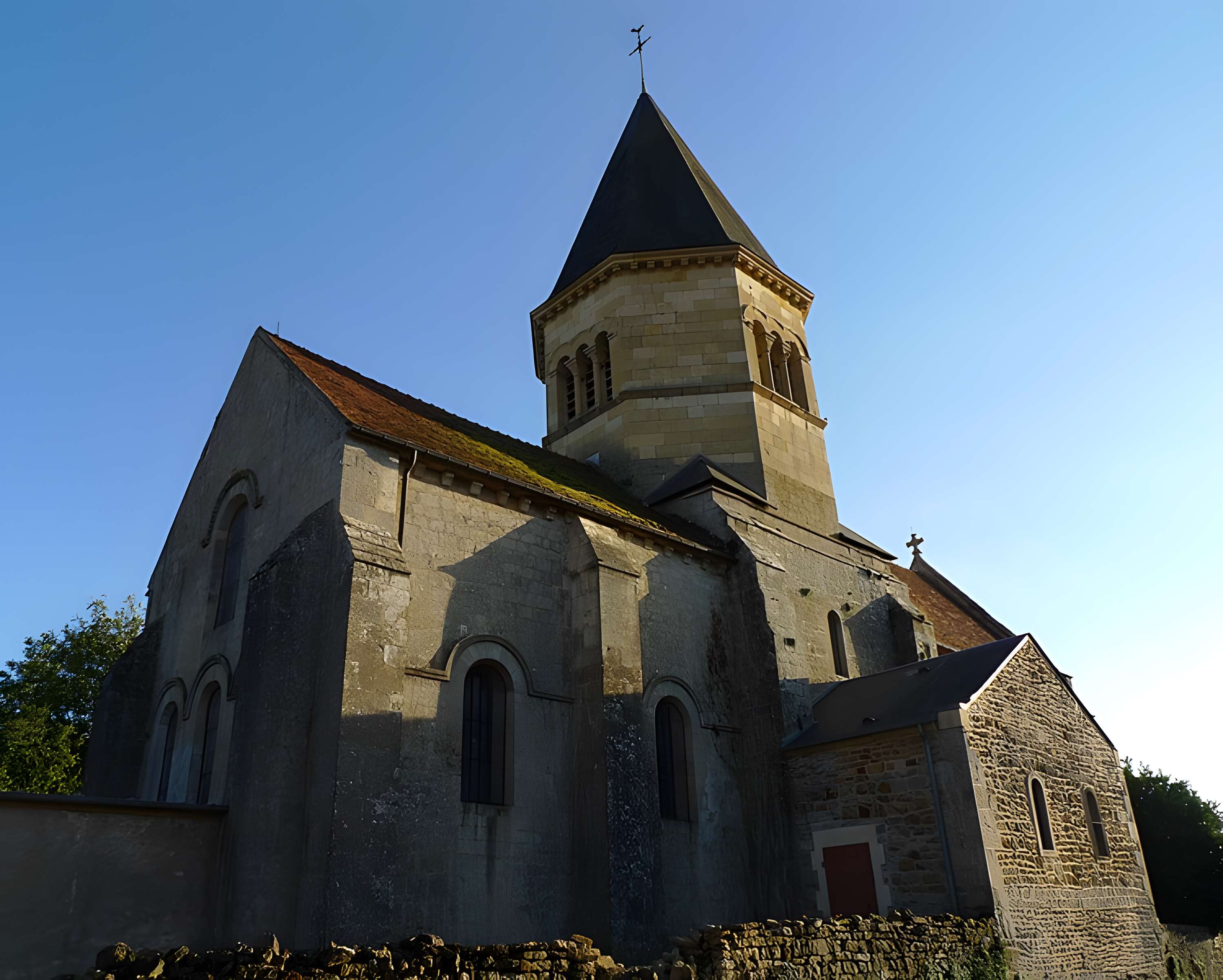Église Saint-Fiacre d'Ourouër