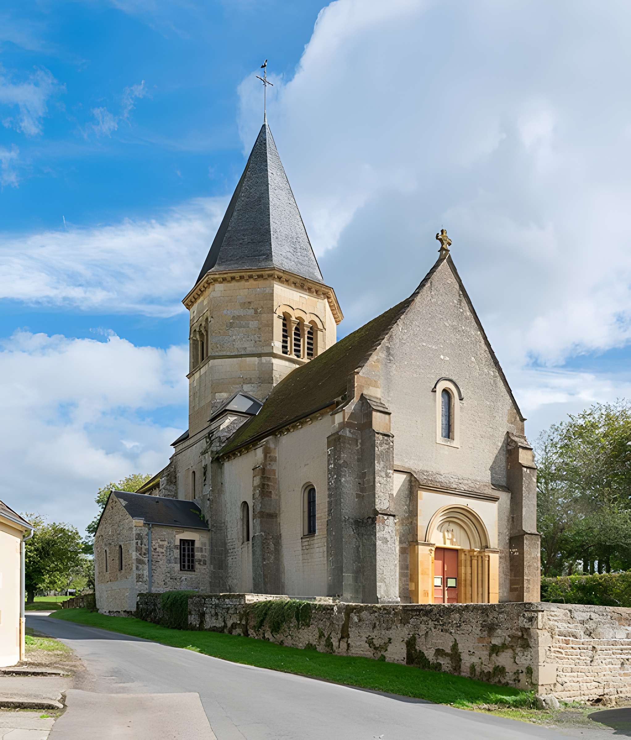 Église Saint-Fiacre d'Ourouër