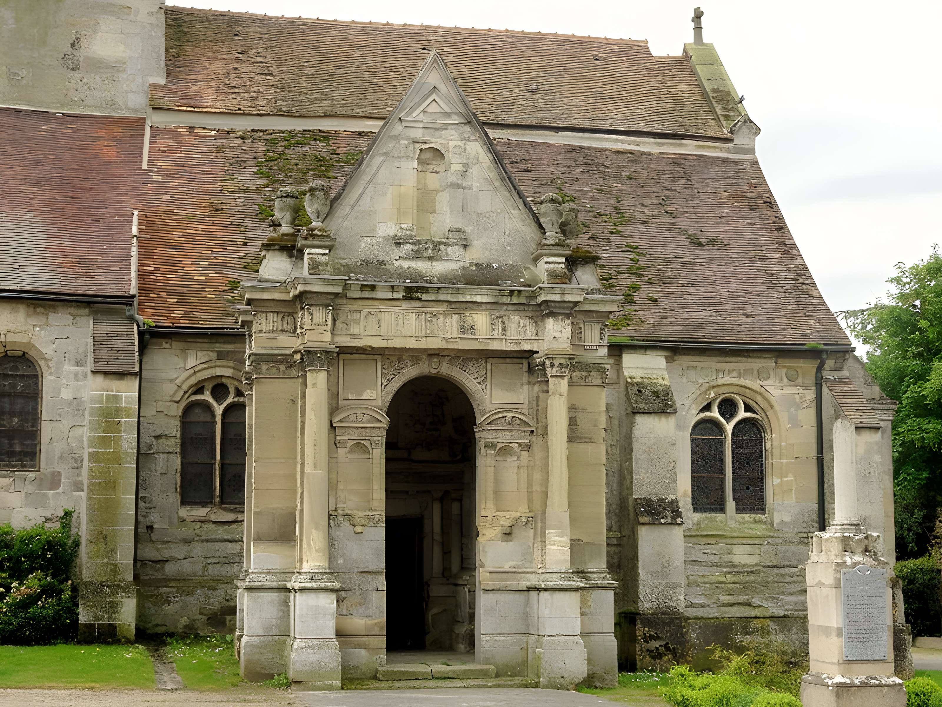 Église Saint-Fiacre-et-Notre-Dame-de-la-Nativité de Livilliers