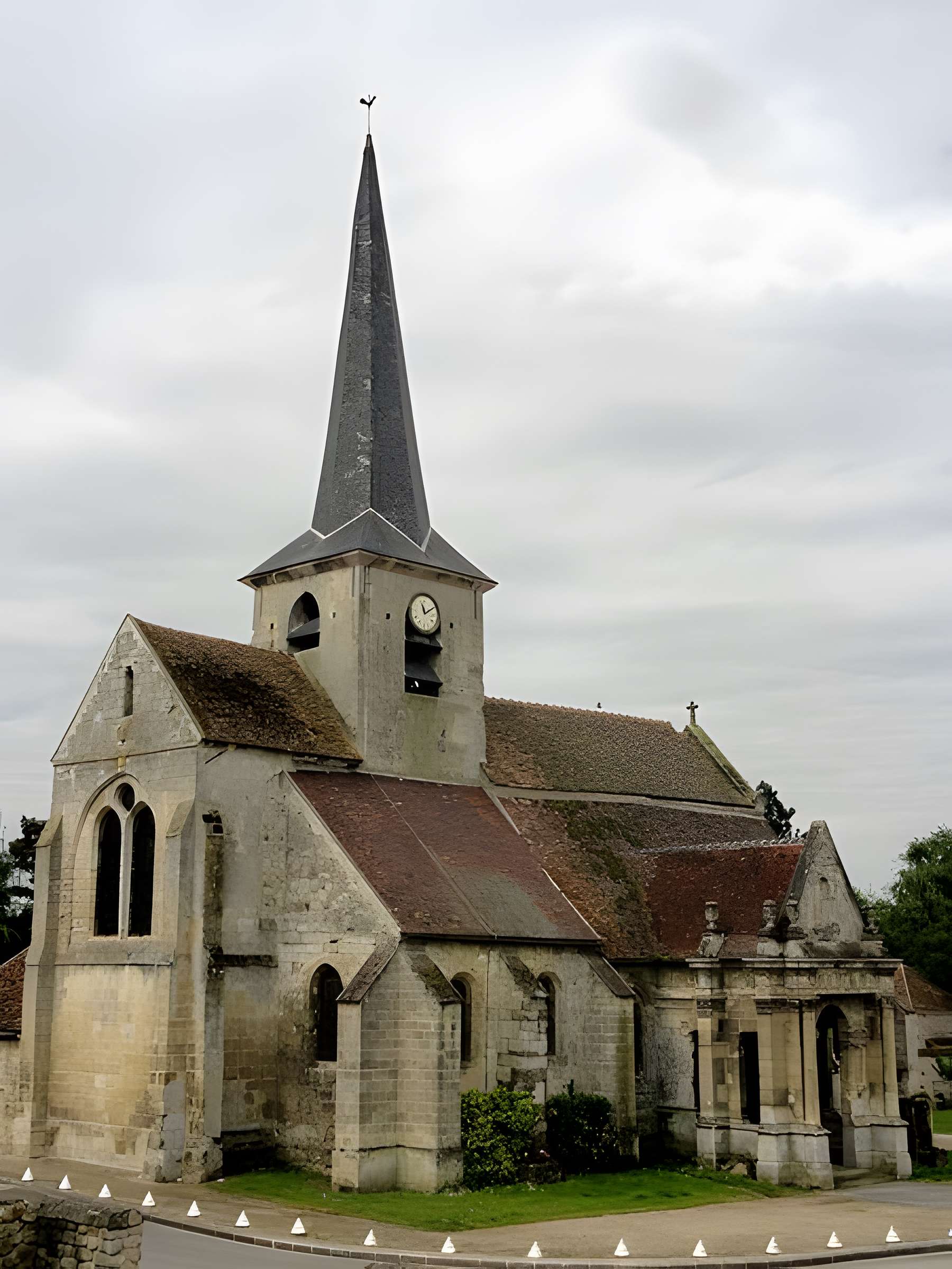 Église Saint-Fiacre-et-Notre-Dame-de-la-Nativité de Livilliers