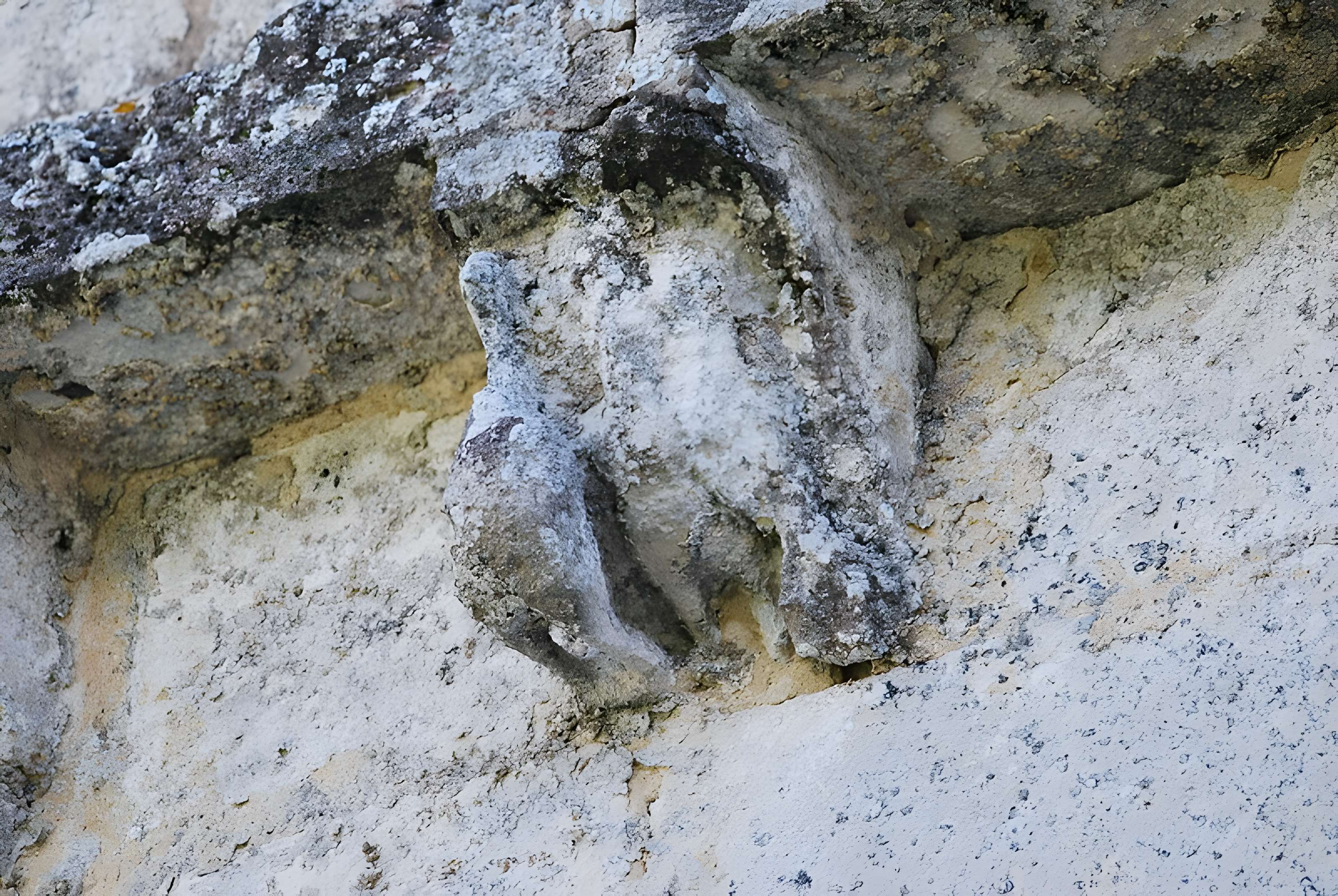 Église Saint-Fort de Mouillac