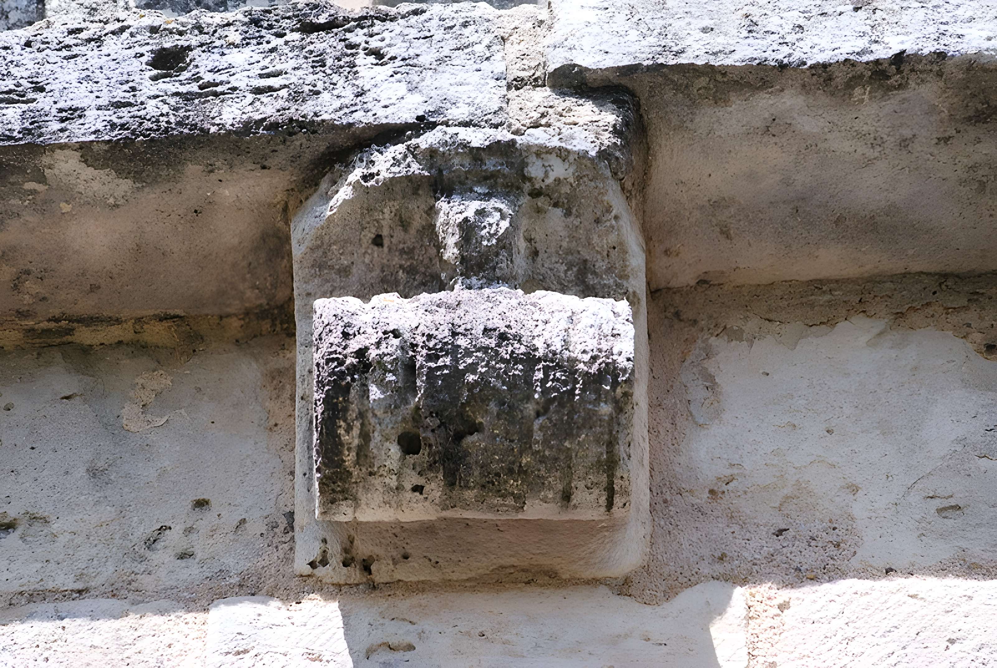 Église Saint-Fort de Mouillac