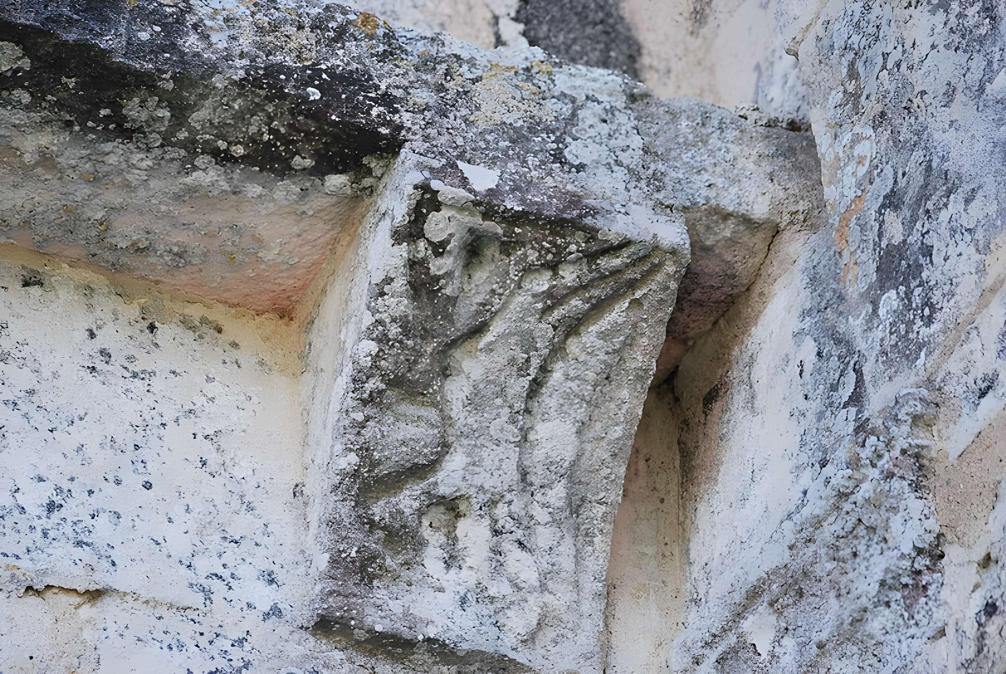 Église Saint-Fort de Mouillac
