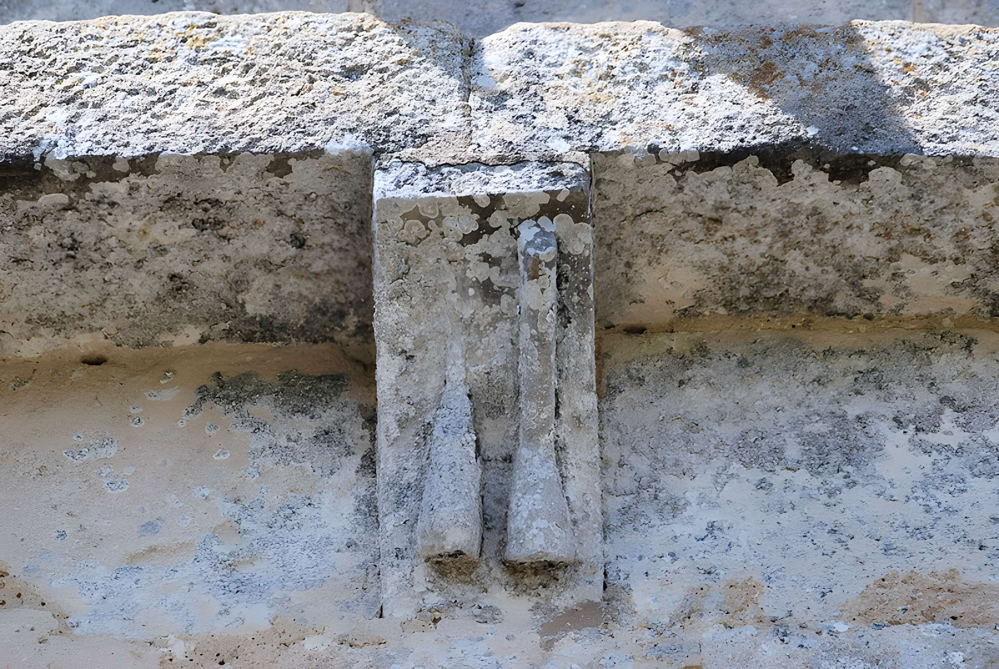 Église Saint-Fort de Mouillac