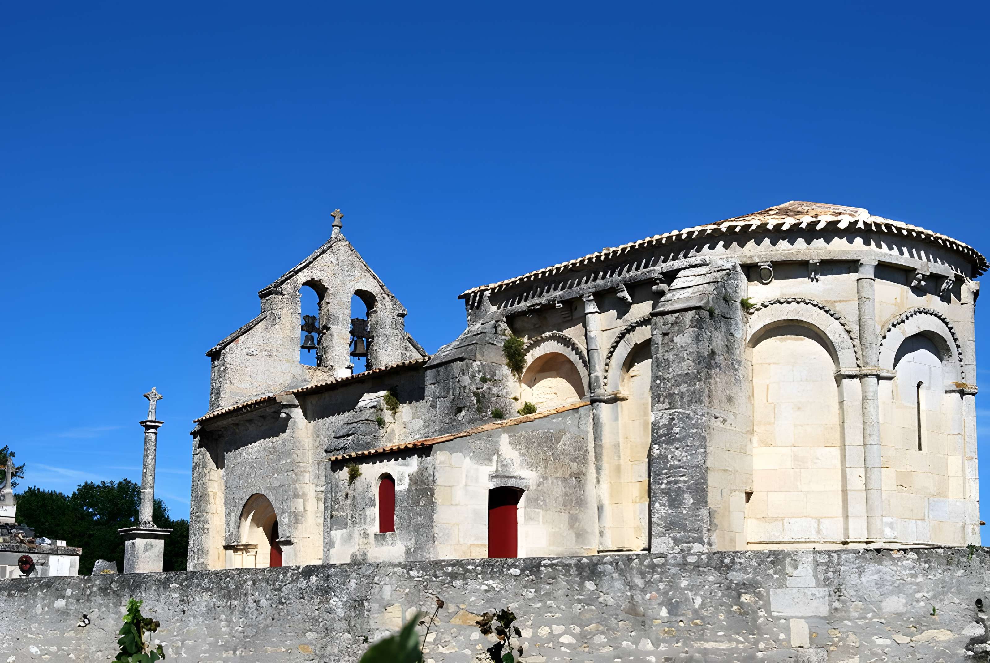 Église Saint-Fort de Mouillac 