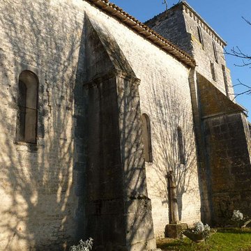 Église Saint-Fortunat de Saint-Fort-sur-le-Né
