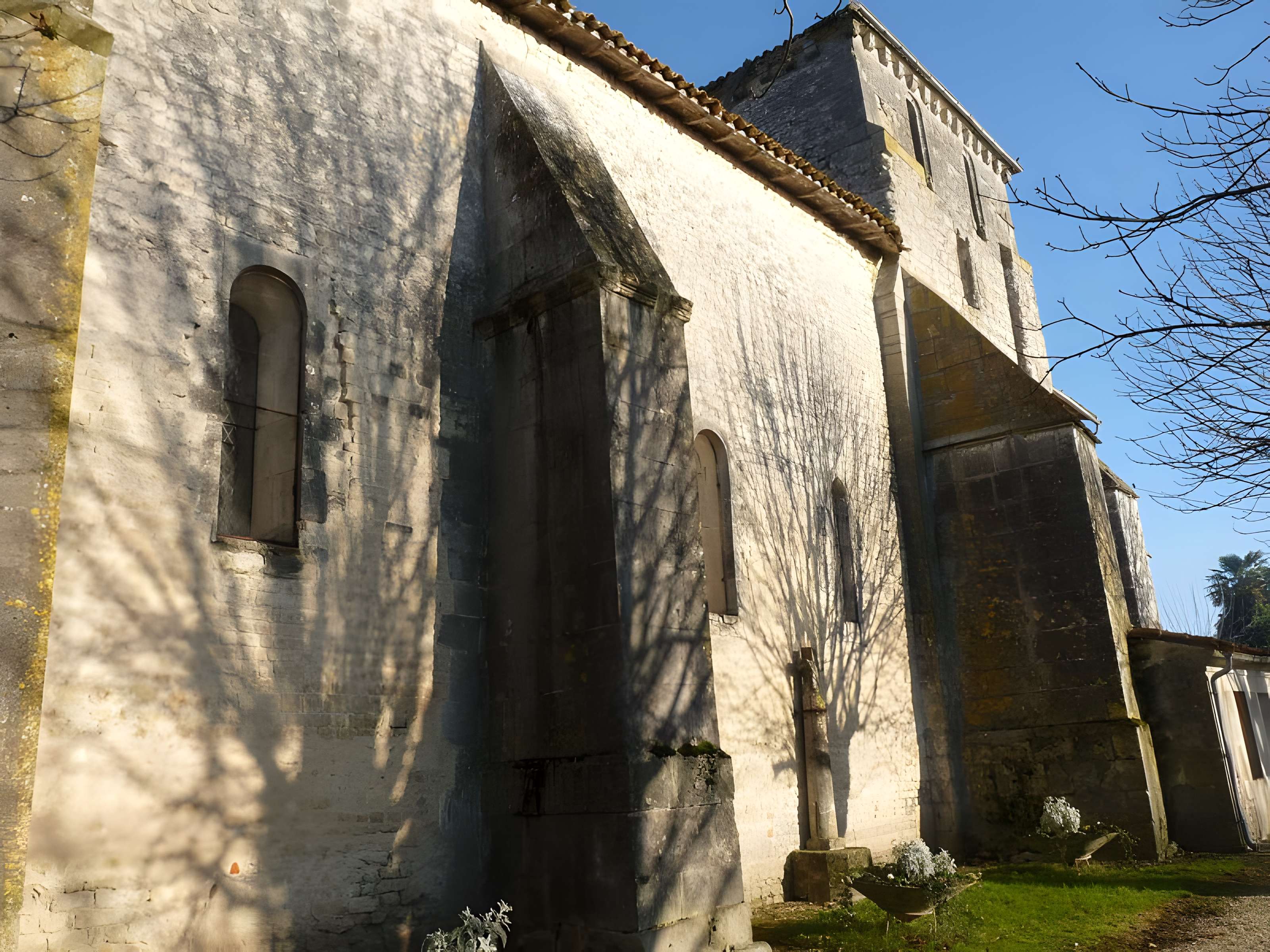 Église Saint-Fortunat de Saint-Fort-sur-le-Né