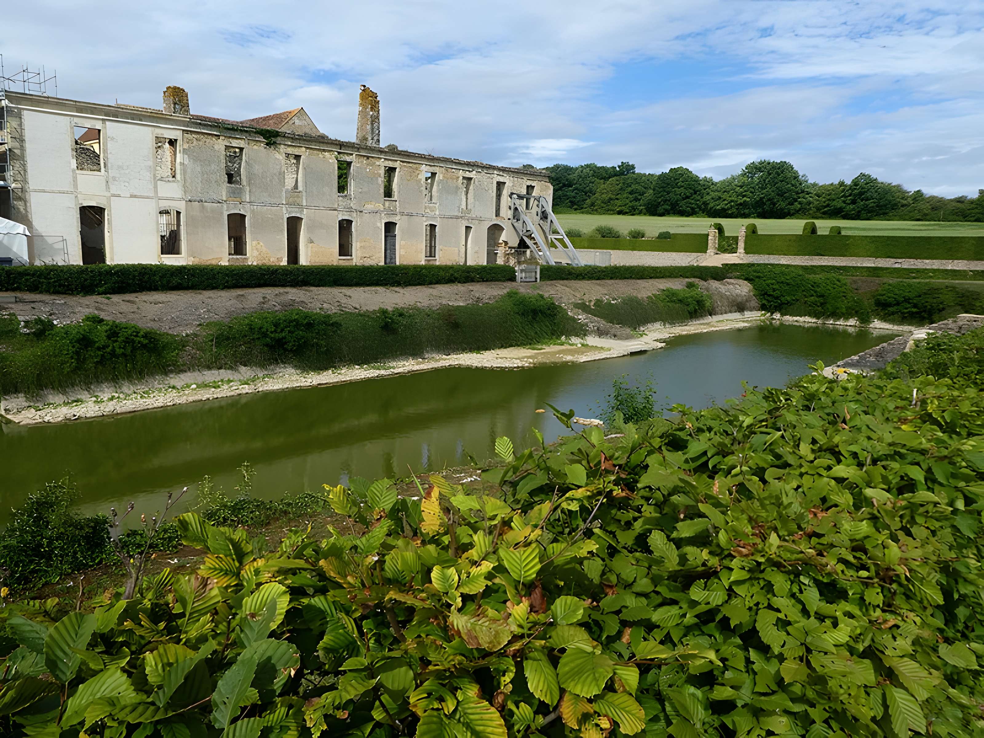 Abbaye Notre-Dame de Fontmorigny