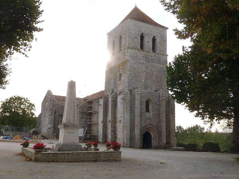Photo de Église Saint-Front de Saint-Front