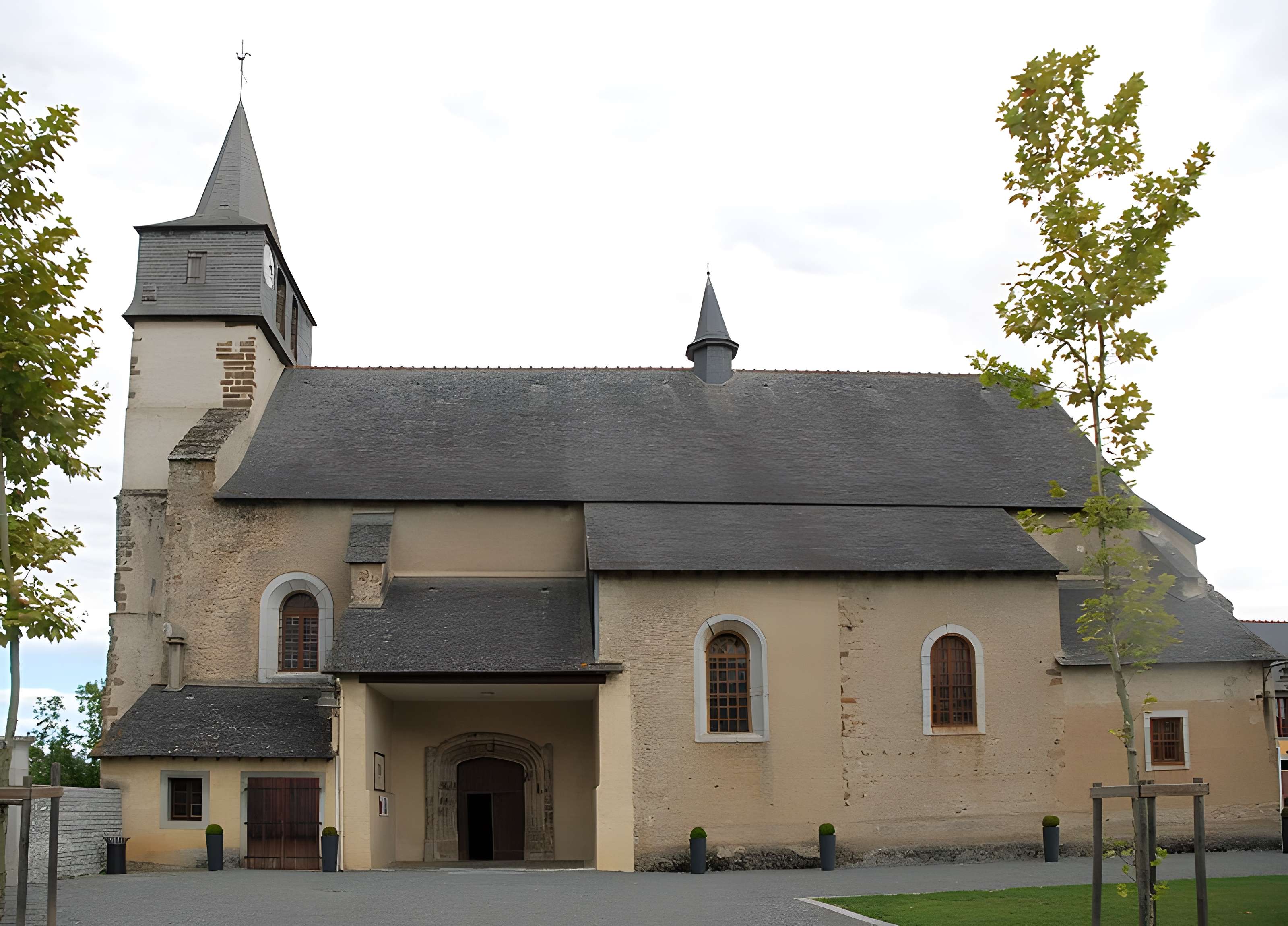 Église Saint-Fructueux d'Azereix