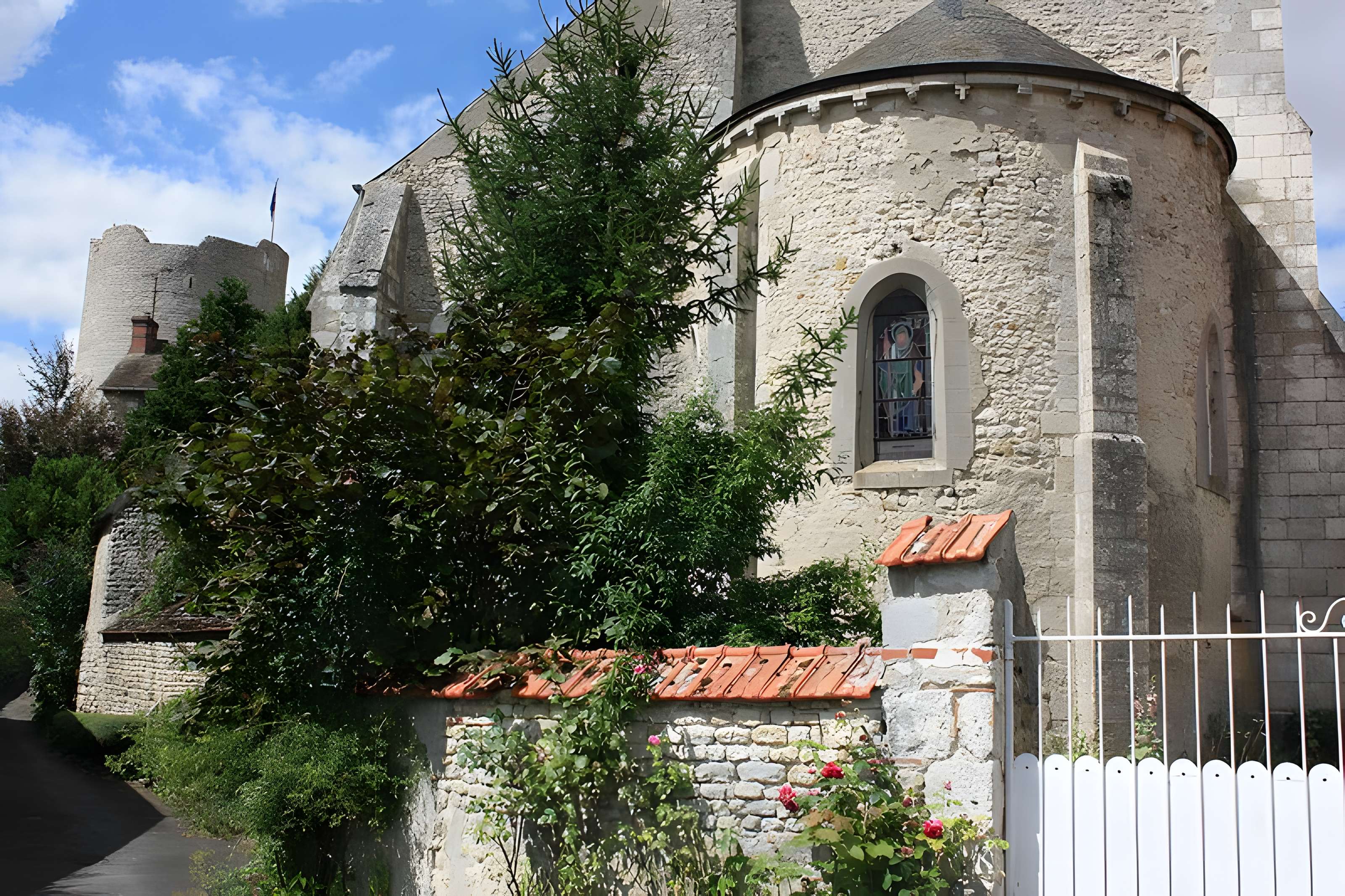 Église Saint-Gault d'Yèvre-le-Châtel
