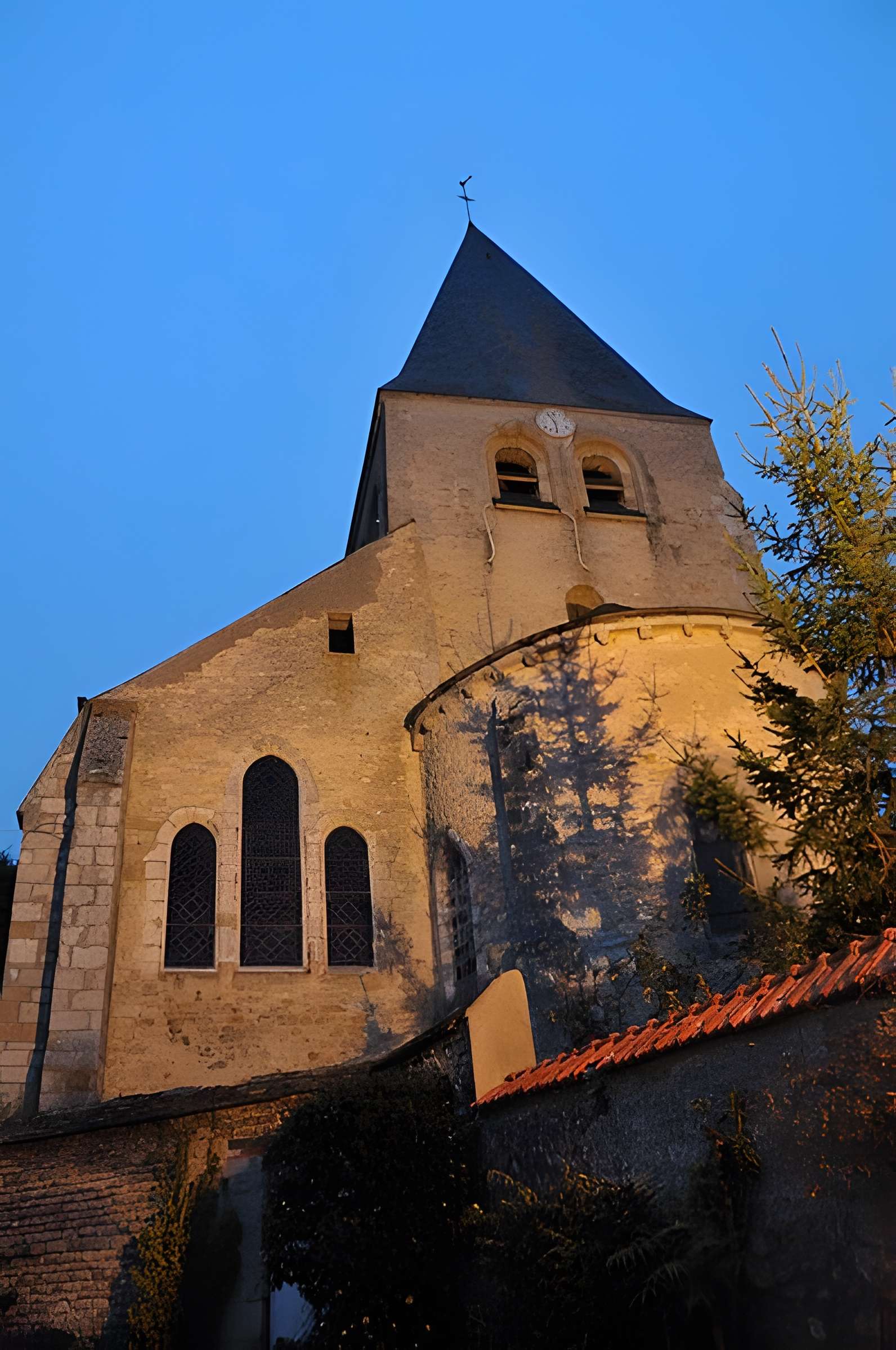 Église Saint-Gault d'Yèvre-le-Châtel