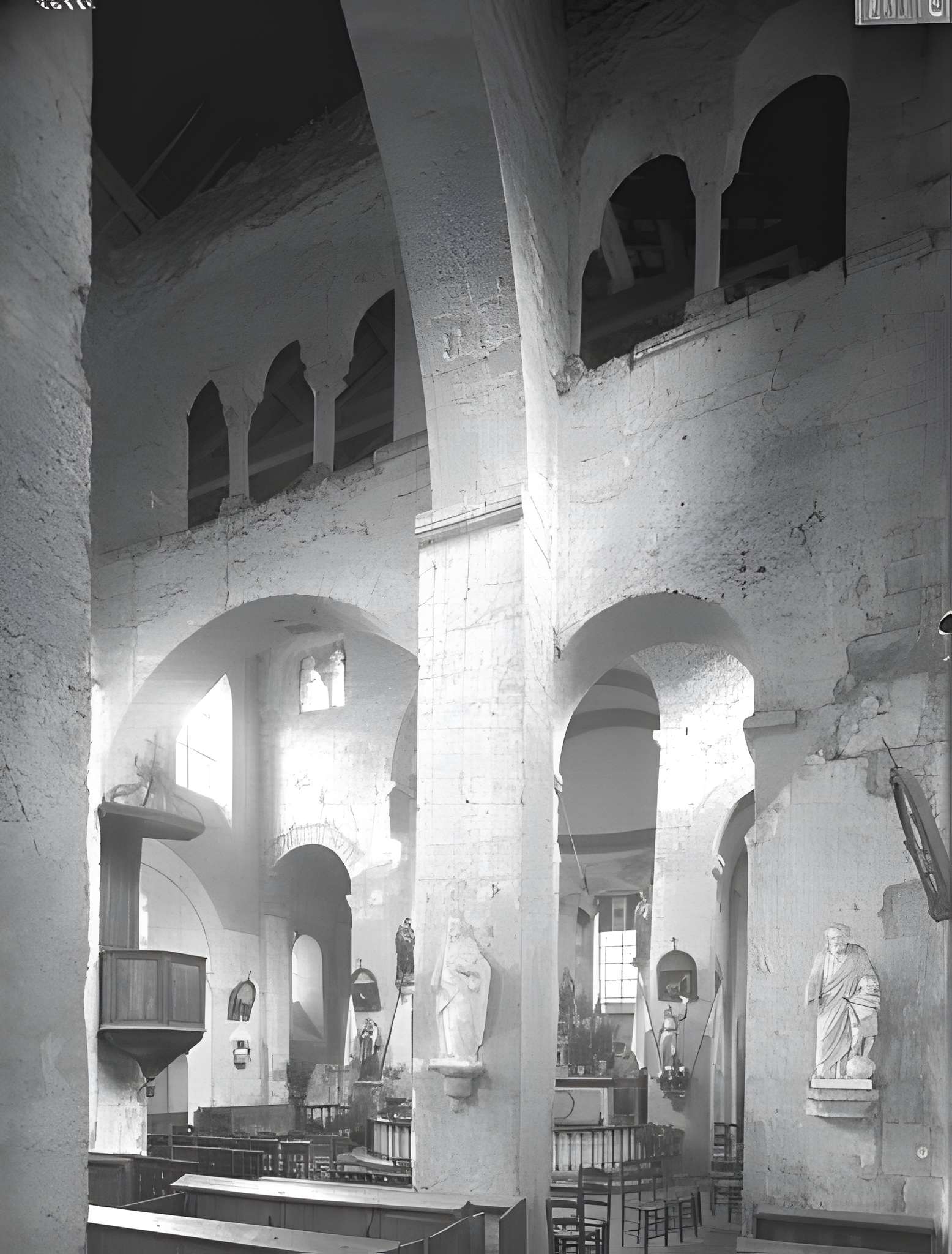 Église Saint-Généroux de Saint-Généroux