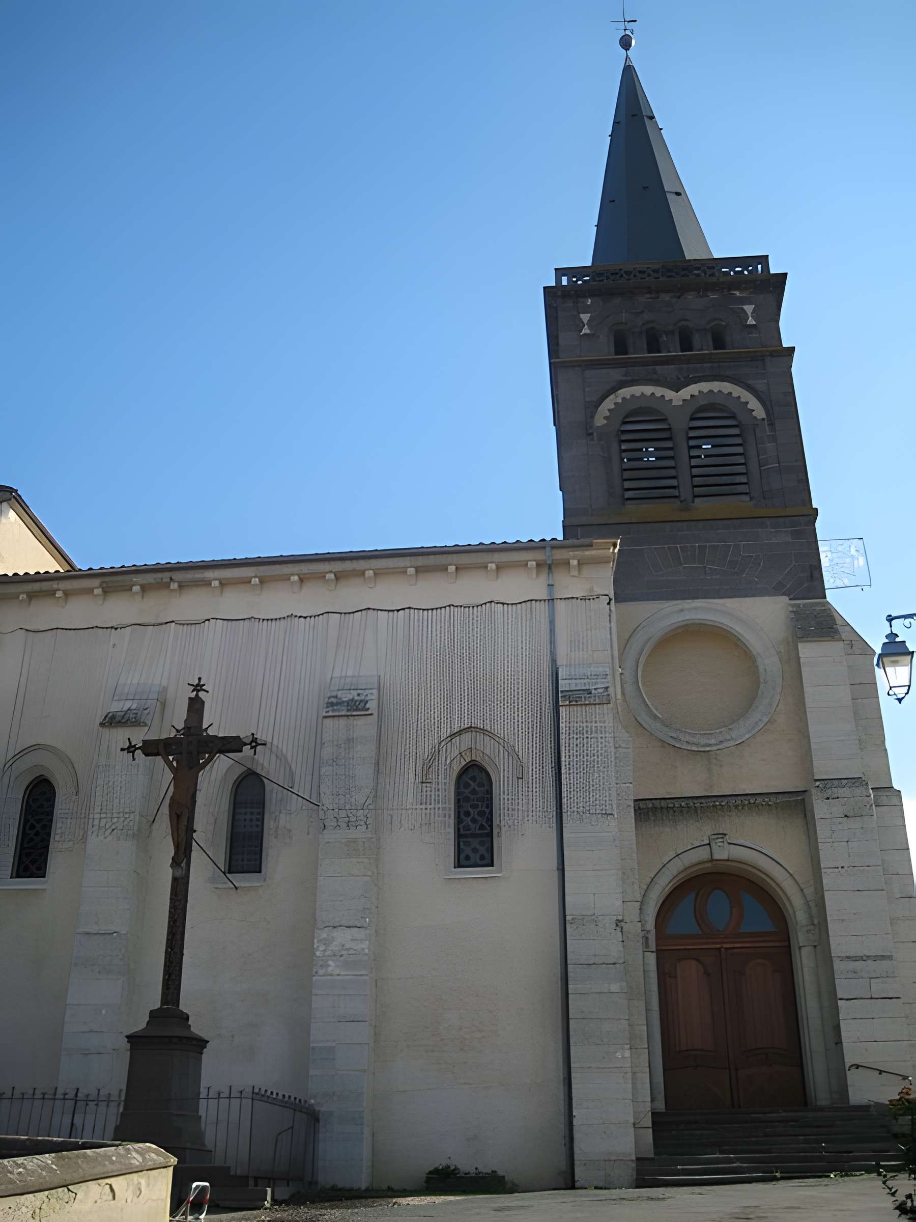 Église Saint-Genès-le-Comte de Combronde