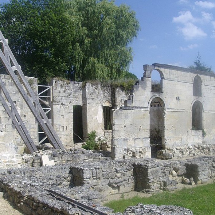 Photo de Abbaye Notre-Dame de Lieu-Restauré