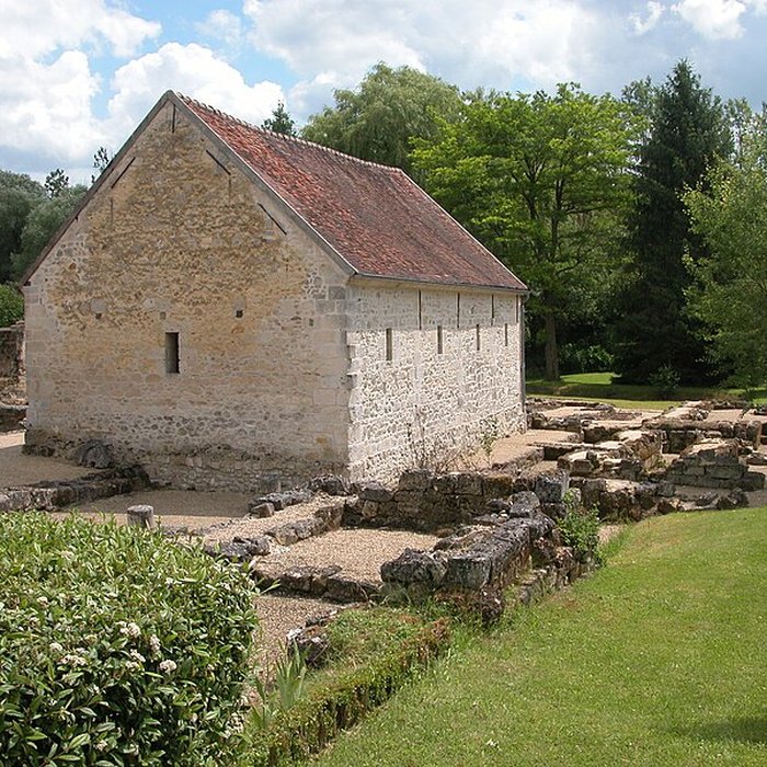 Photo de Abbaye Notre-Dame de Lieu-Restauré