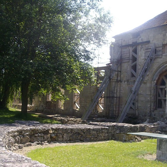 Photo de Abbaye Notre-Dame de Lieu-Restauré