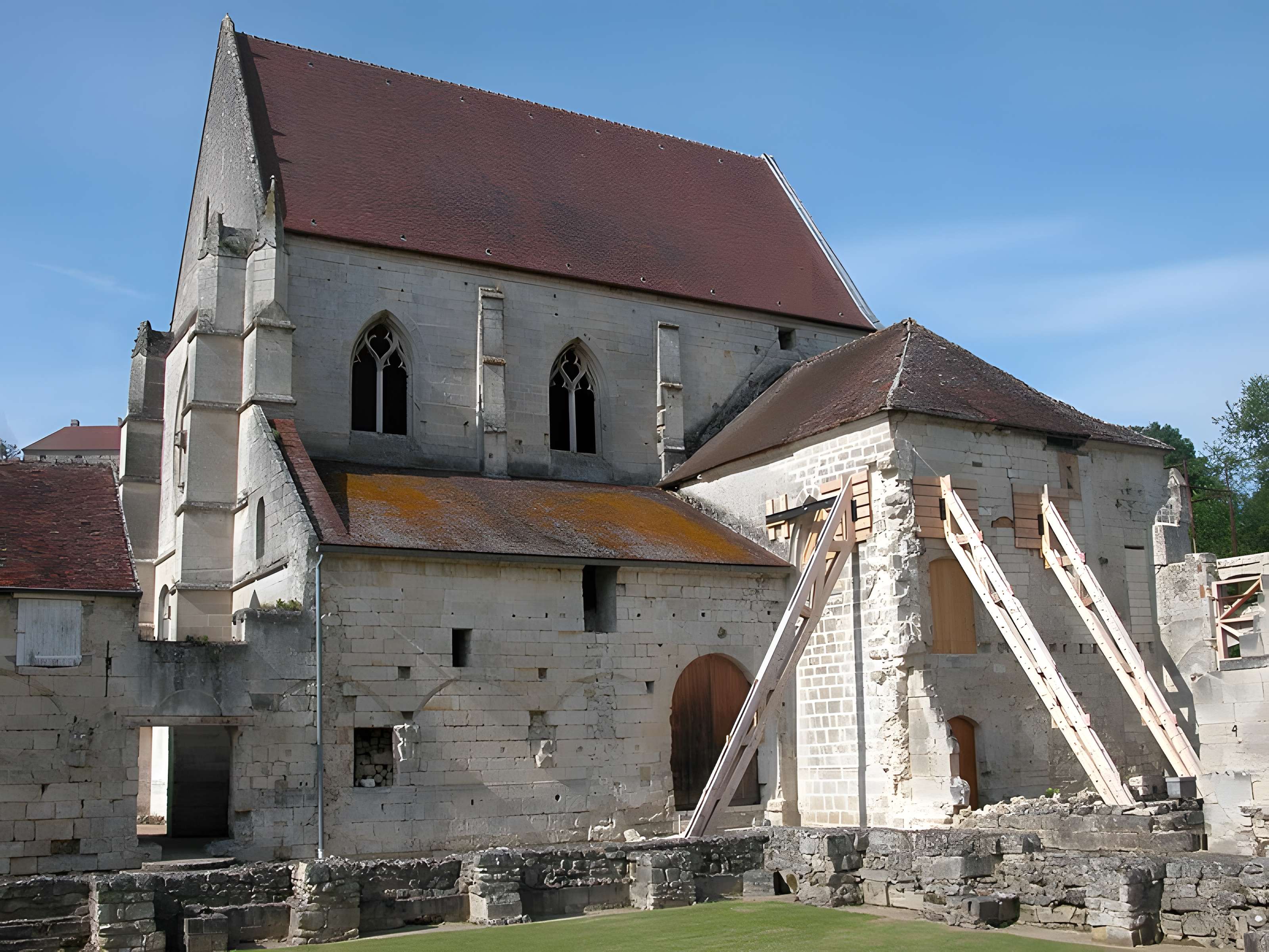 Abbaye Notre-Dame de Lieu-Restauré