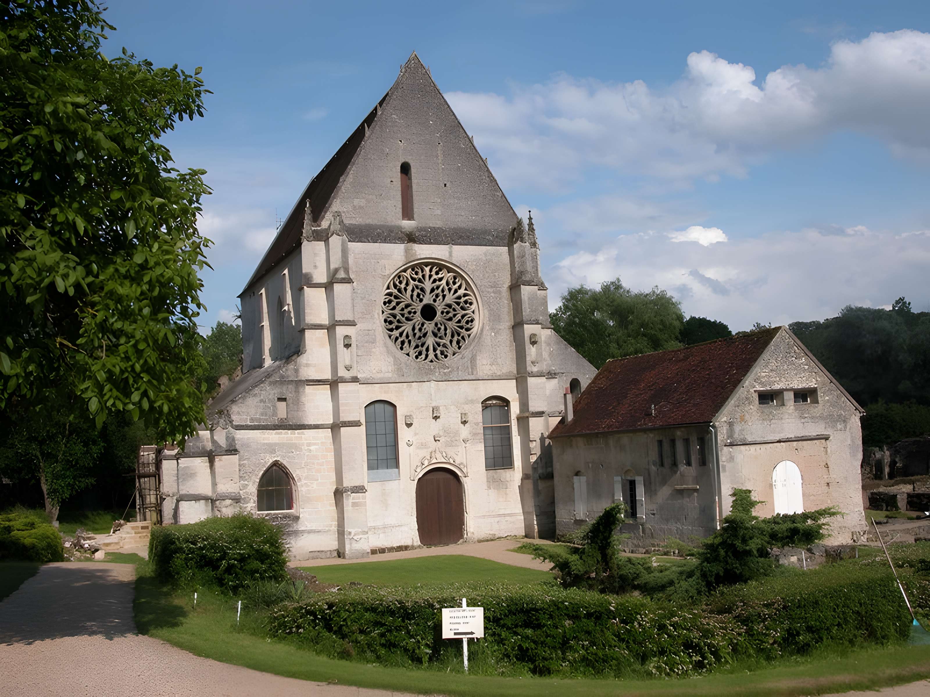 Abbaye Notre-Dame de Lieu-Restauré