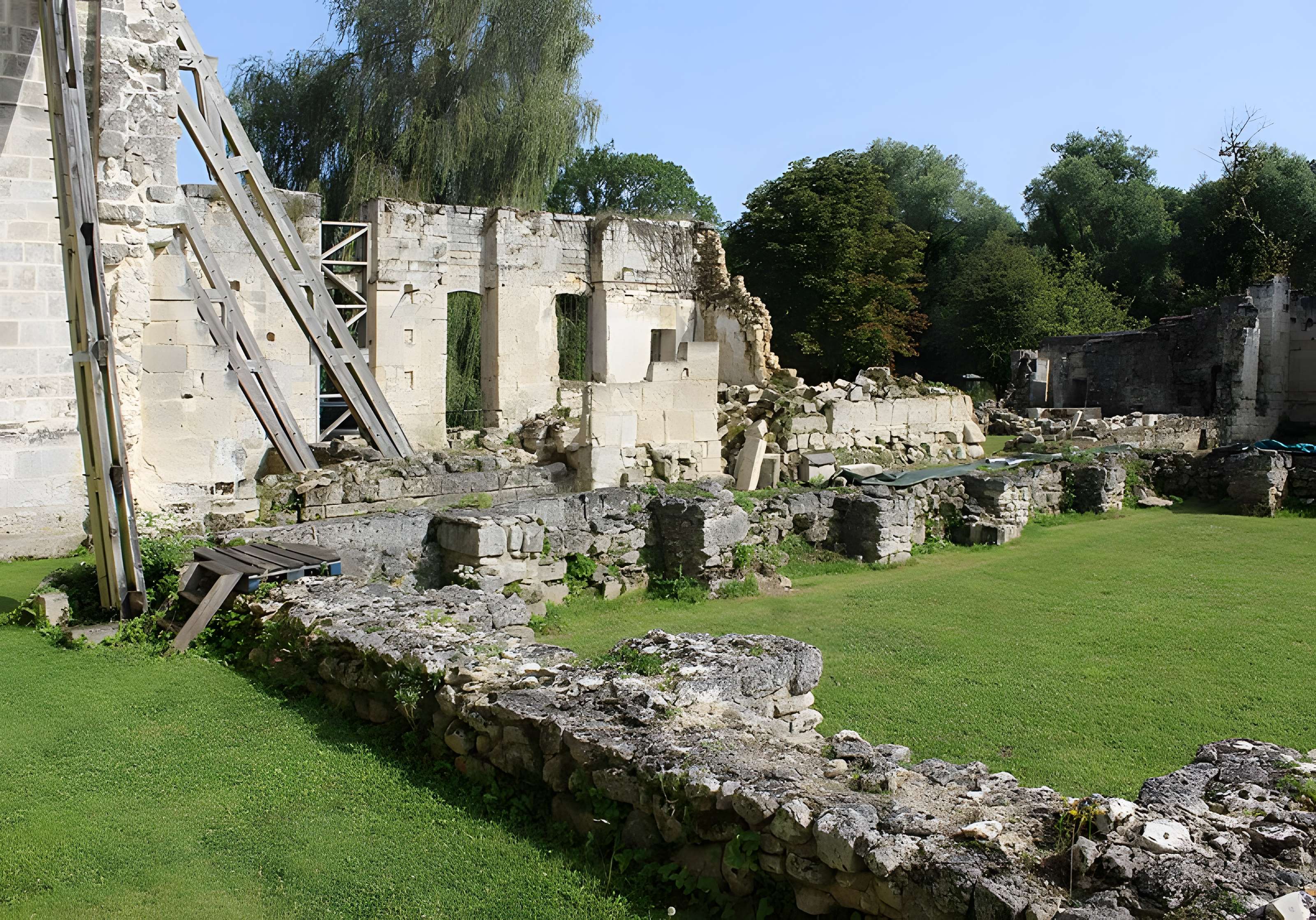 Abbaye Notre-Dame de Lieu-Restauré