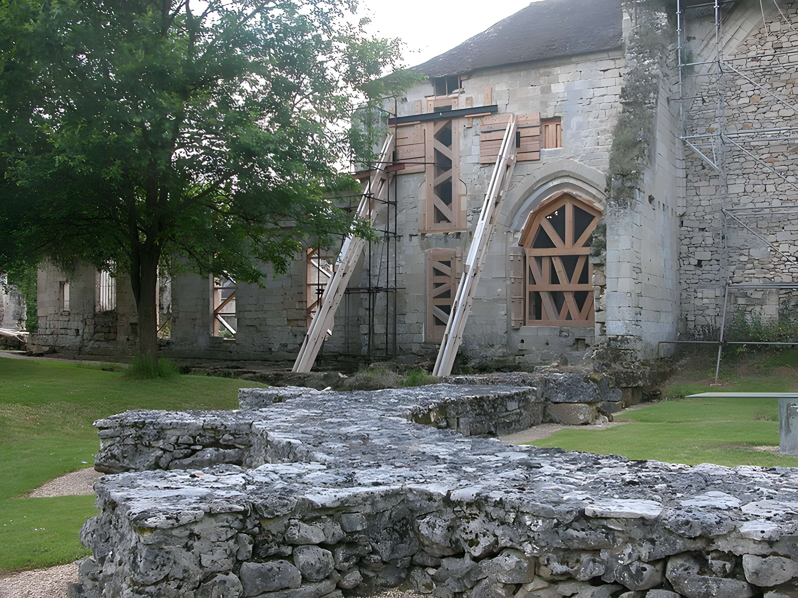 Abbaye Notre-Dame de Lieu-Restauré