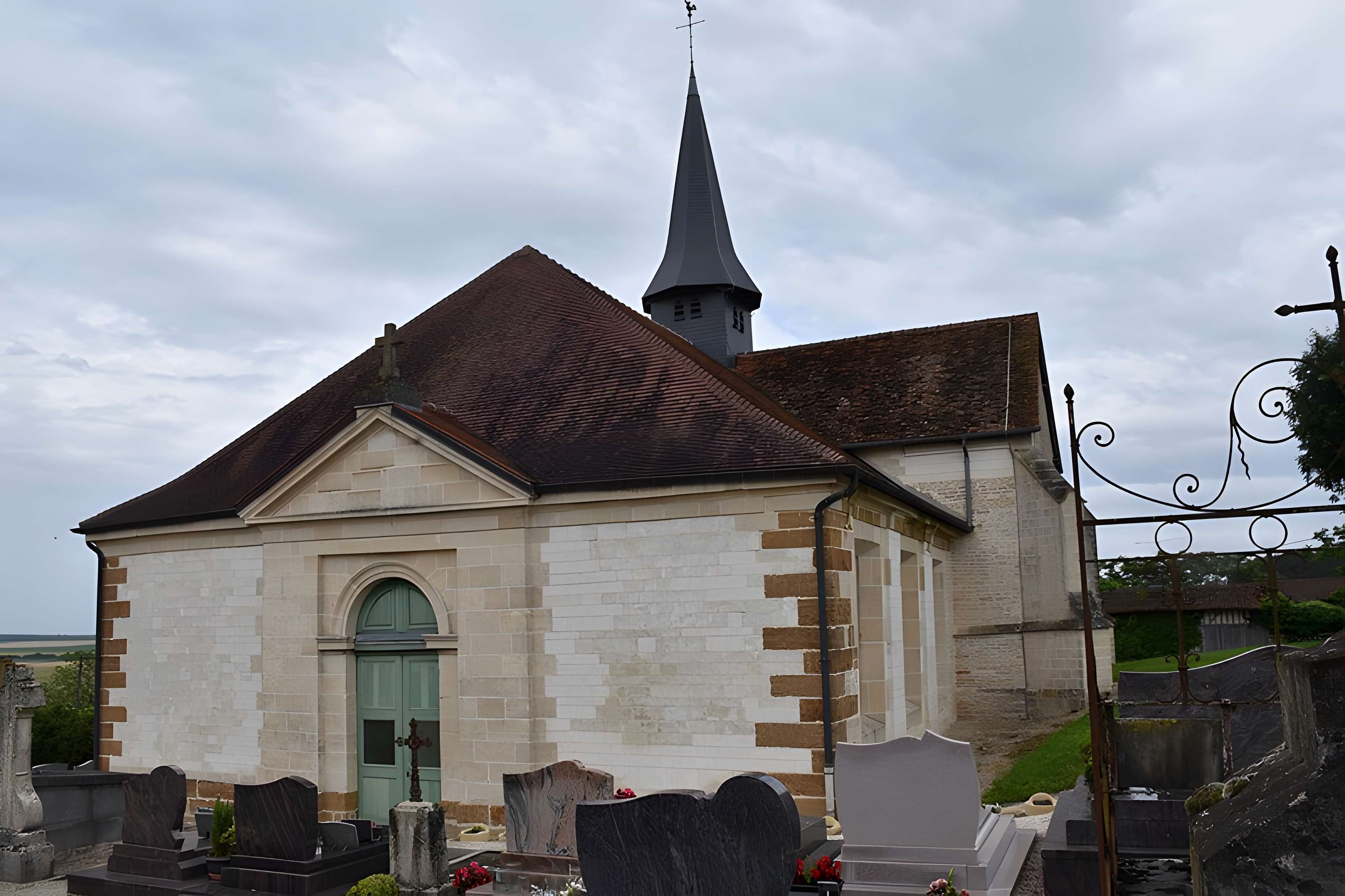 Église Saint-Gengoul de Chasséricourt à Chavanges